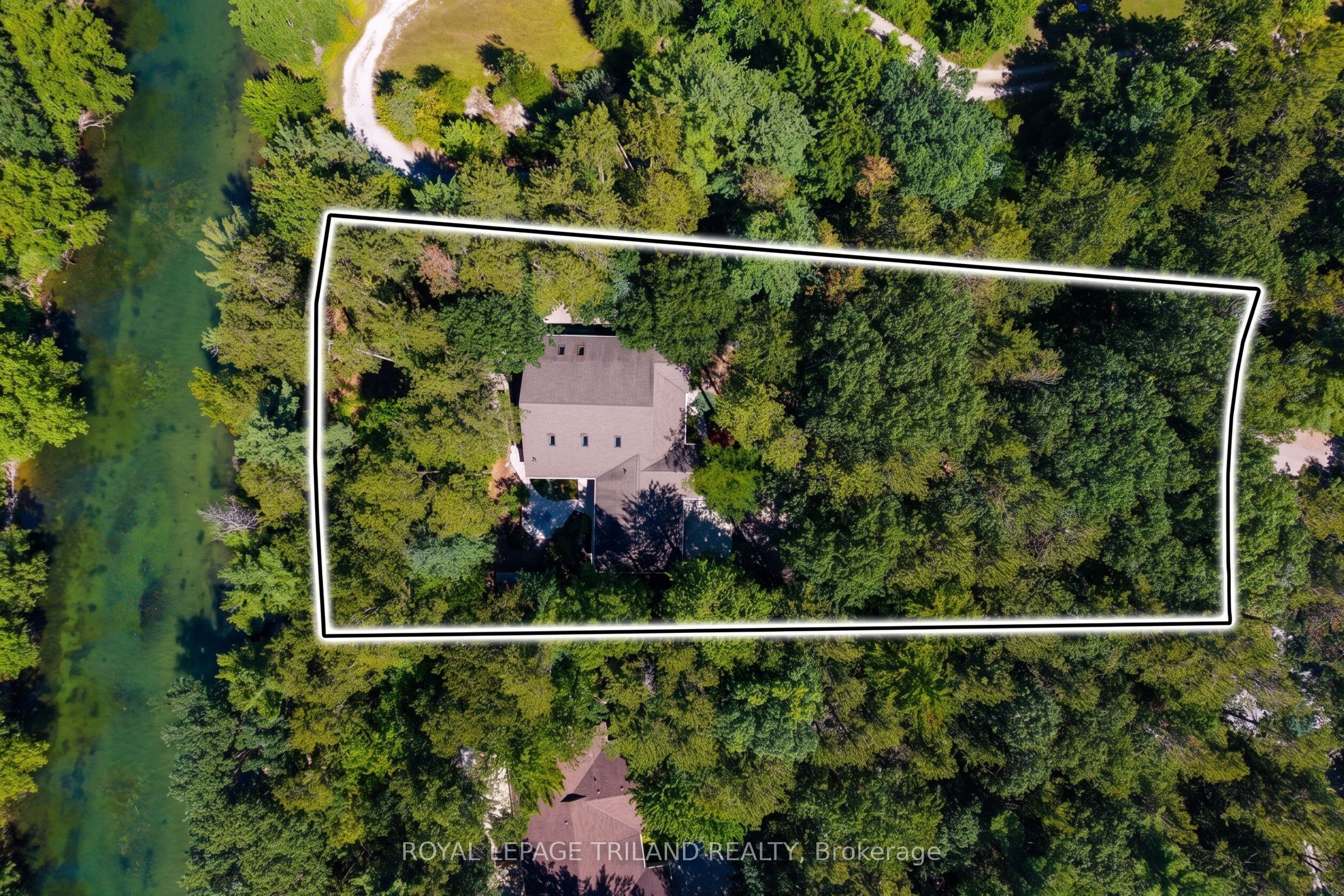 9958 Riverview Road, Lambton Shores, ON N0M 1T0 photo 5