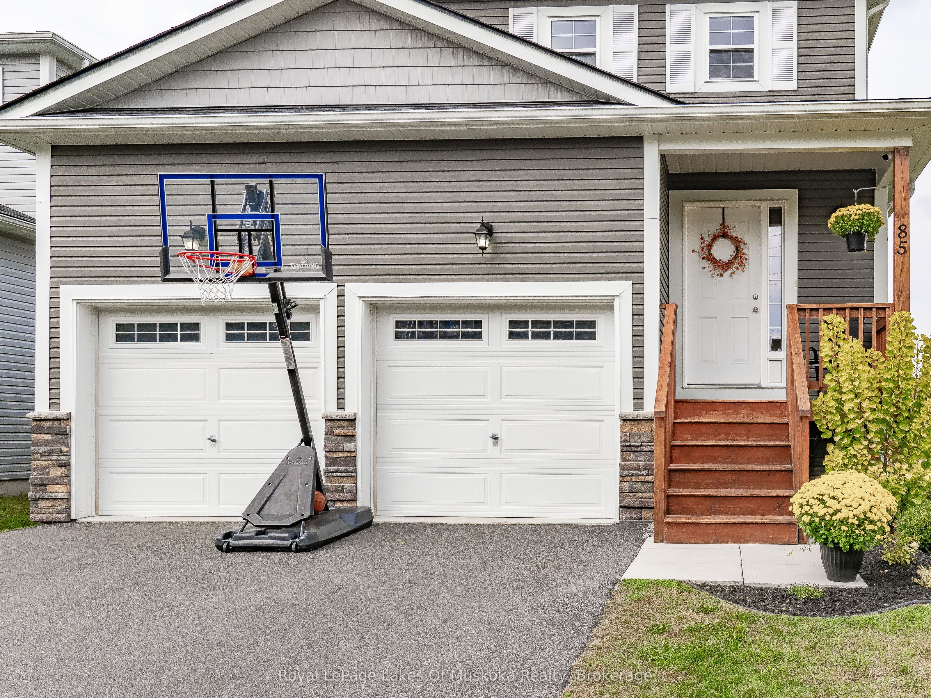 85 Douglas Drive, Bracebridge, ON P1L 0L3 photo 2