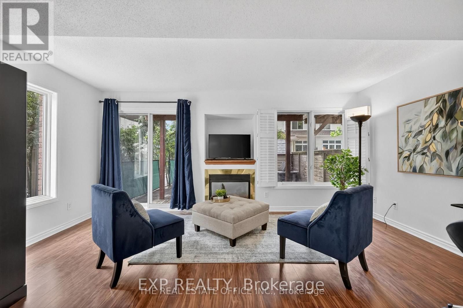 106 Corsica Private W, Alta Vista and Area, ON K1G 5Y1 photo 2