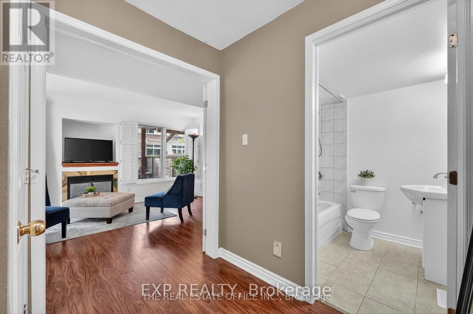 106 Corsica Private W, Alta Vista and Area, ON K1G 5Y1 photo 5