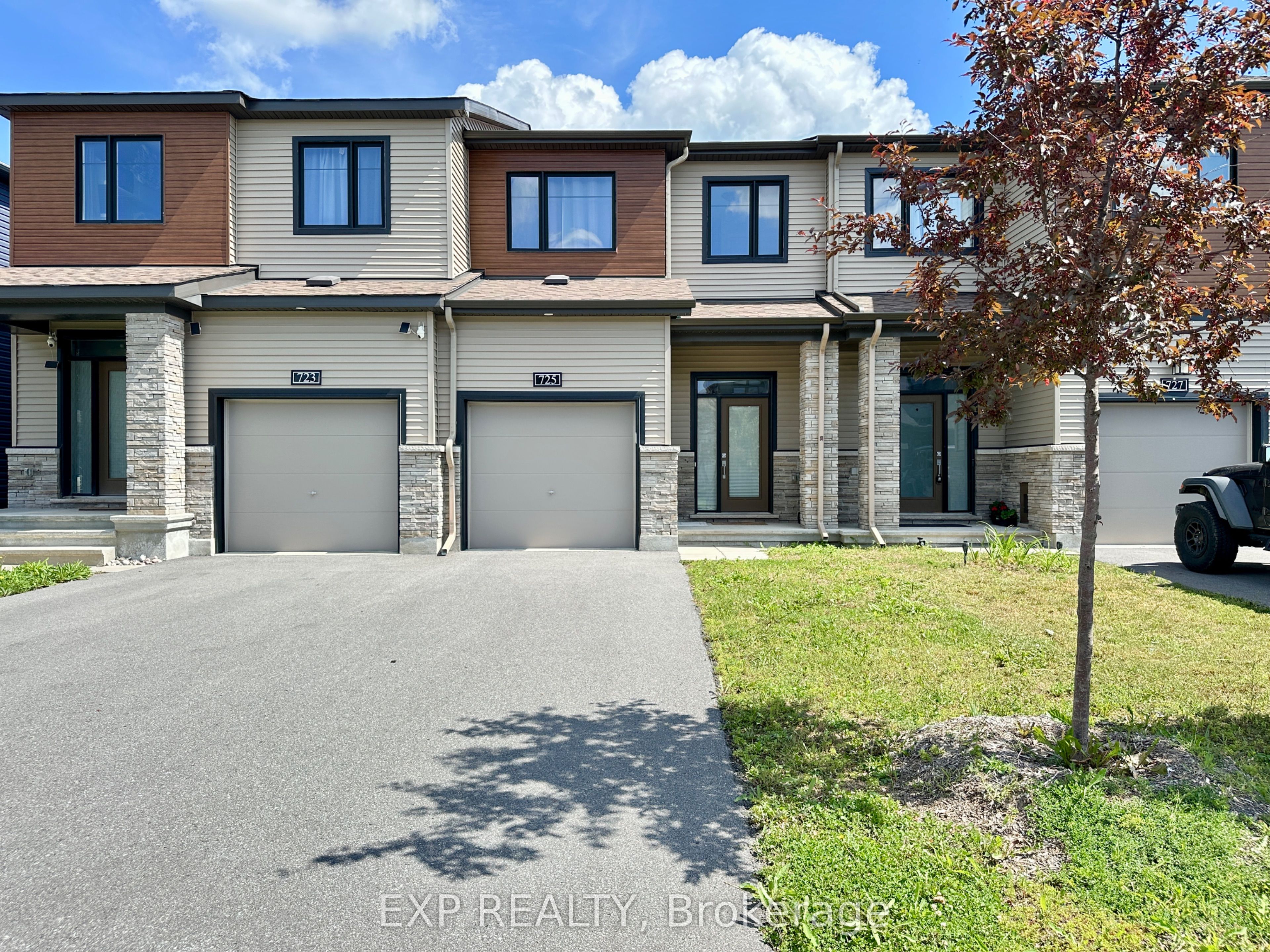 725 Cashmere Terrace, Barrhaven, ON K2J 6Z6