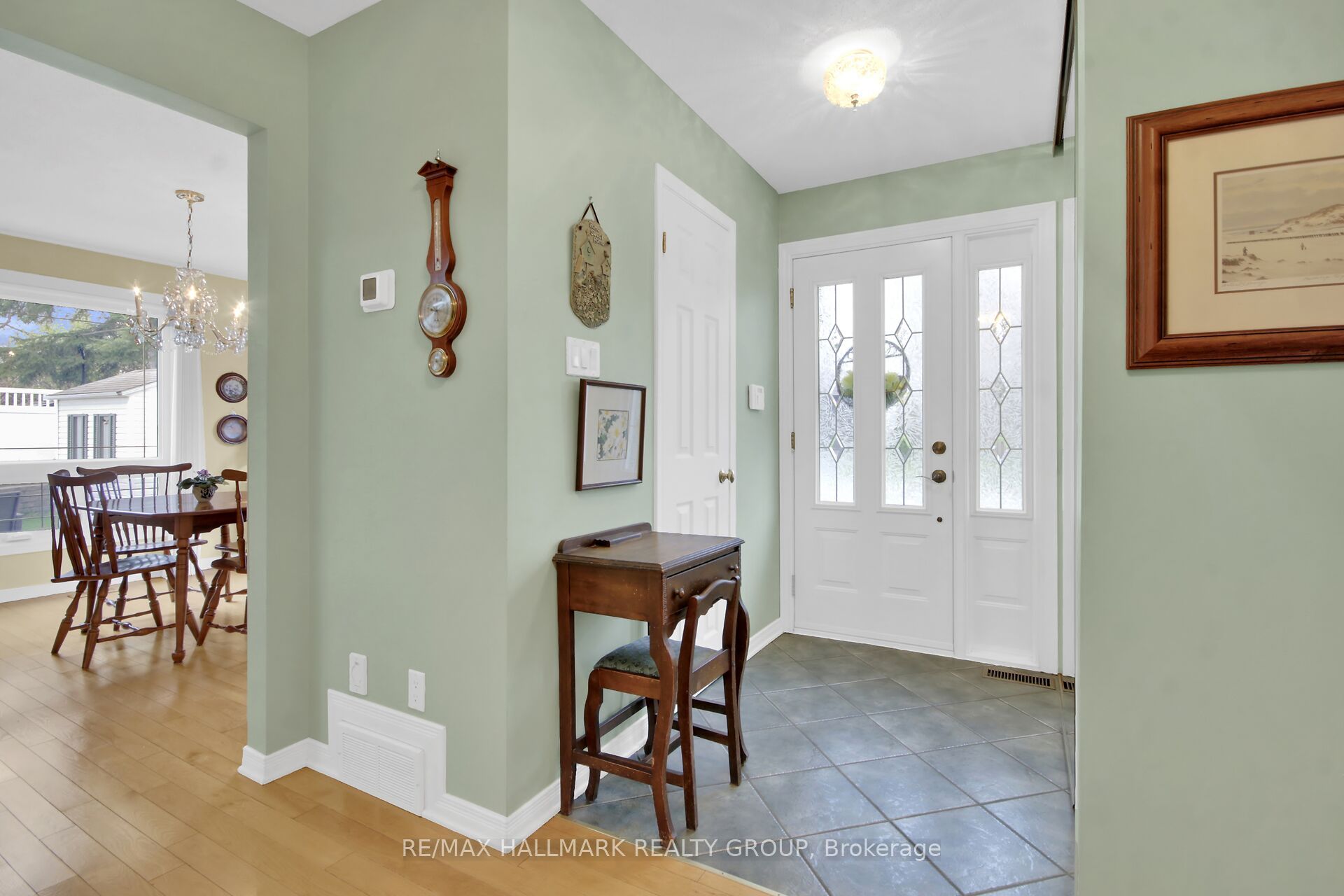 56 Foxleigh Crescent, Kanata, ON K2M 1B7 photo 5