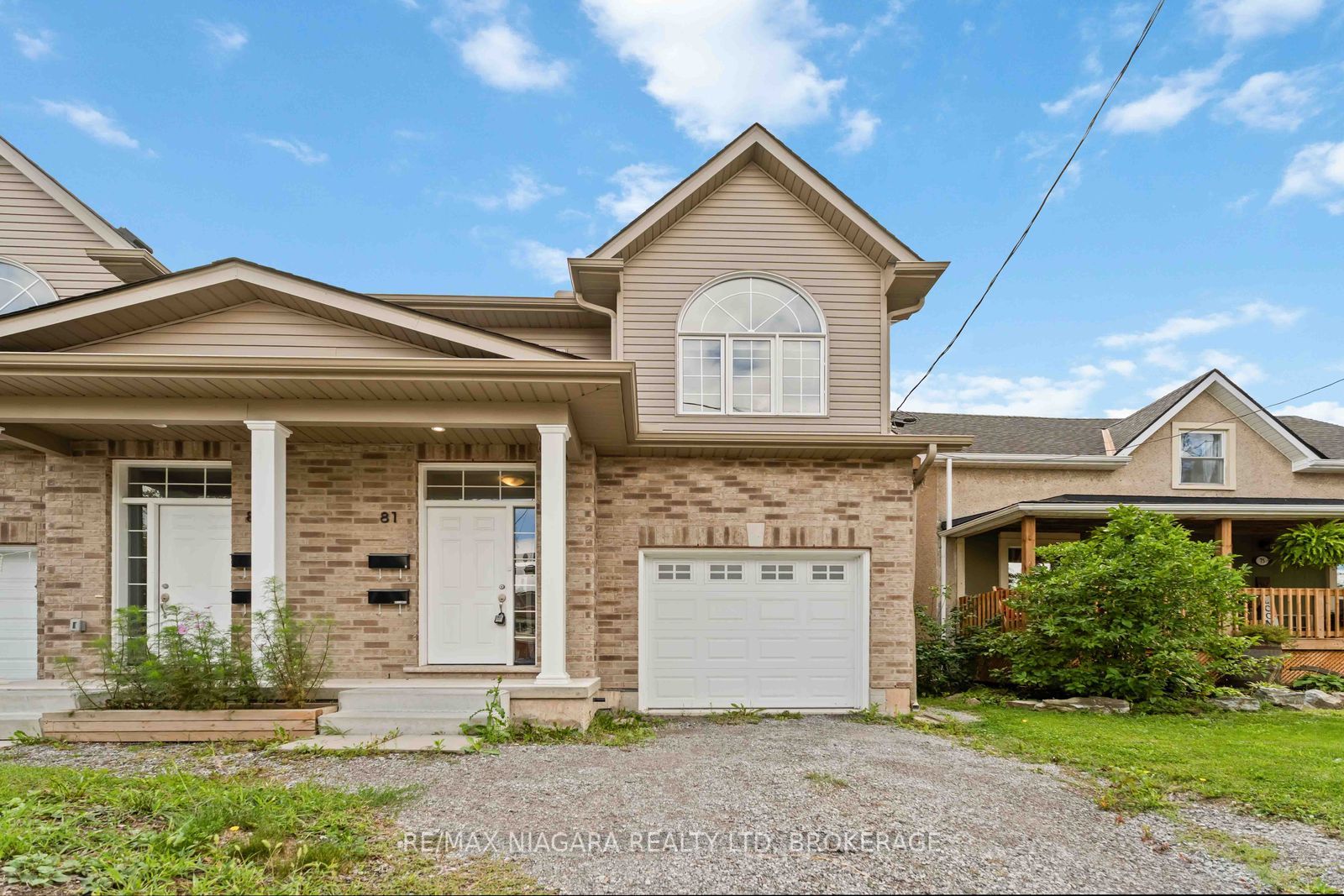 81 Grove Street, Welland, ON L3B 4B3 photo 2