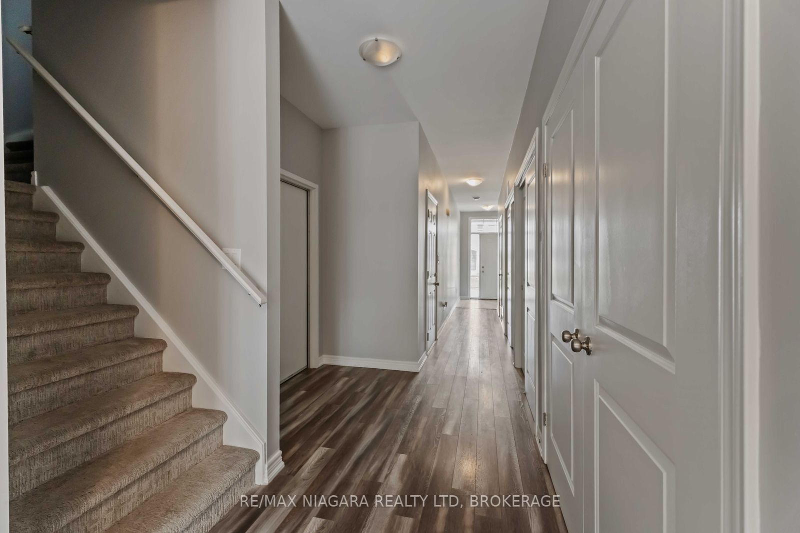 81 Grove Street, Welland, ON L3B 4B3 photo 5