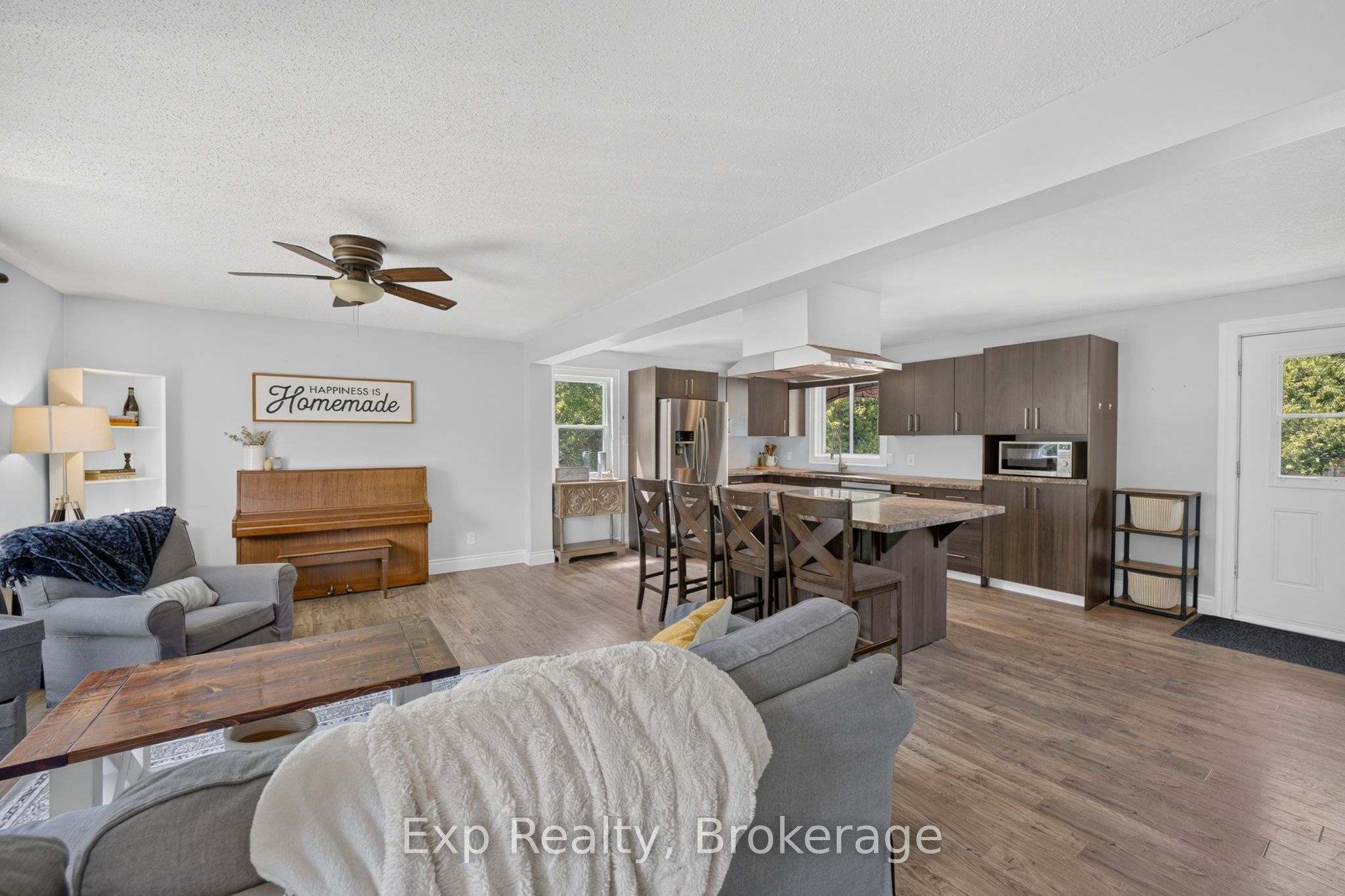 1901 Hollowview Road, Centre Hastings, ON K0K 3E0 photo 3