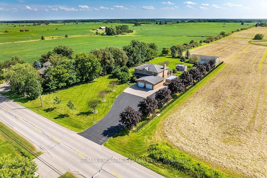 2265 Binbrook Road, Hamilton, ON L0R 1C0