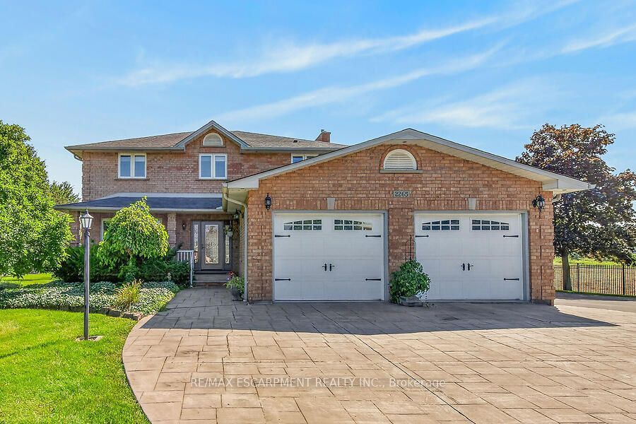 2265 Binbrook Road, Hamilton, ON L0R 1C0 photo 2