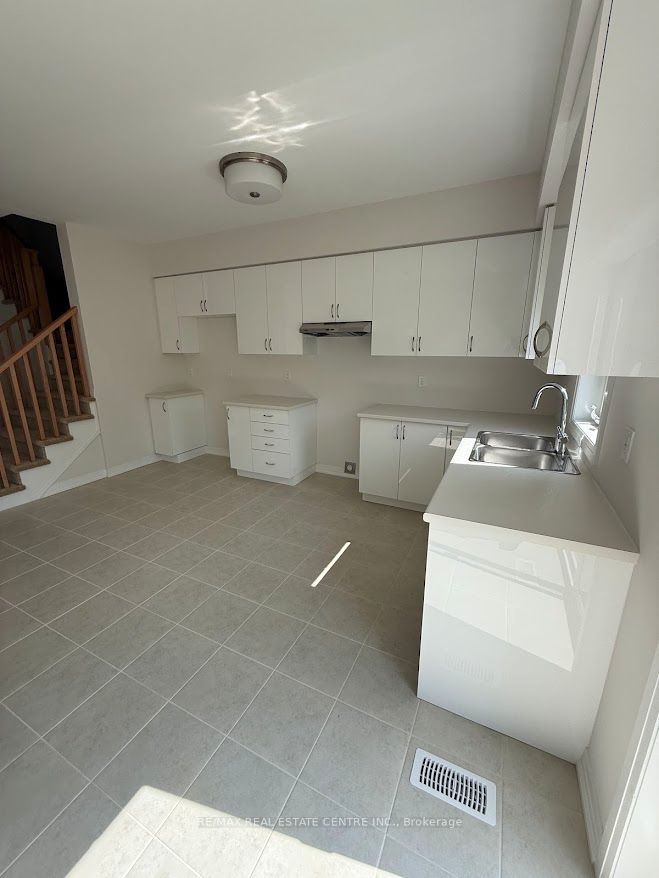313 Conklin Road W 53, Brantford, ON N3T 0Y8 photo 5