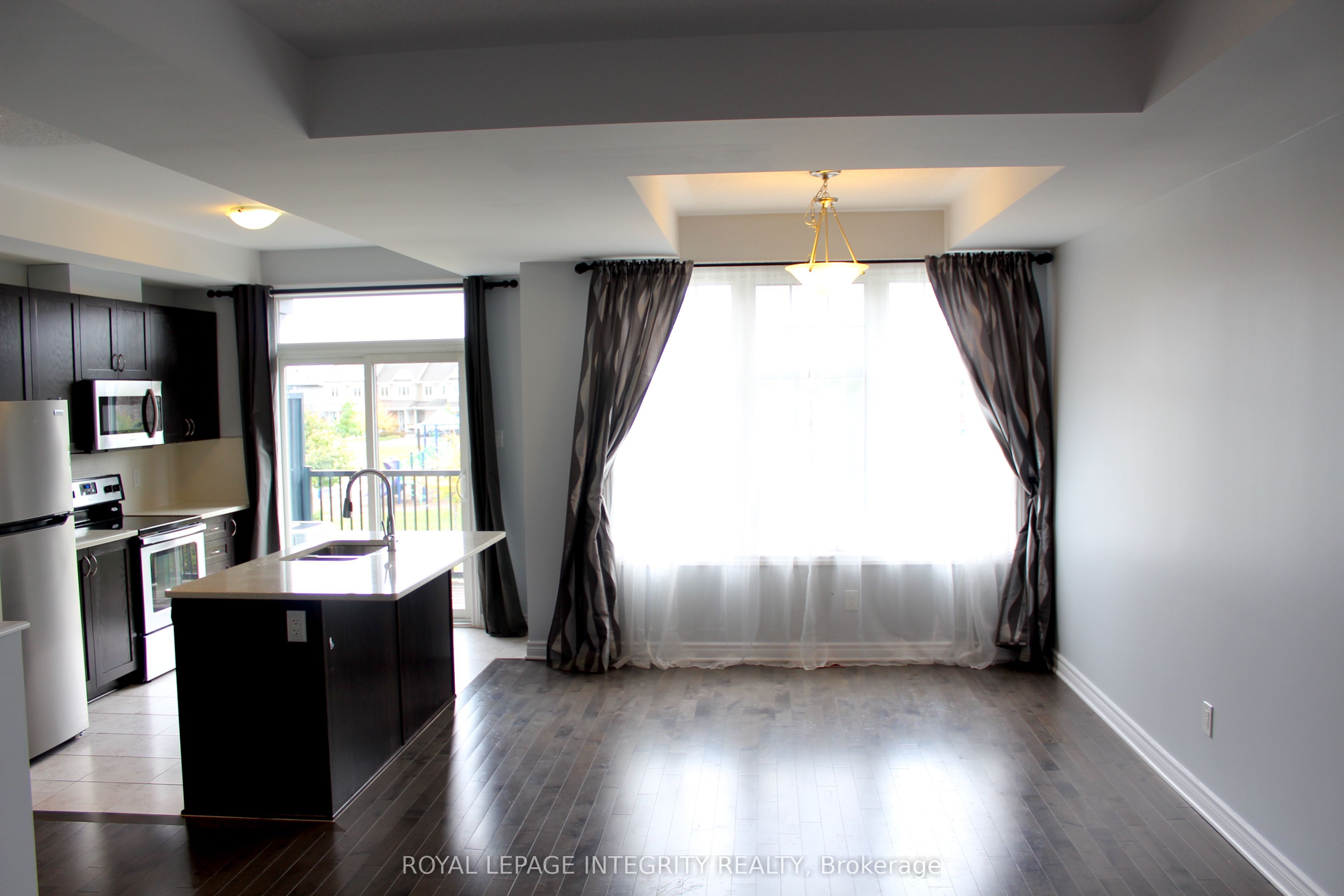 228 Halyard Way, Kanata, ON K2S 1B9 photo 2