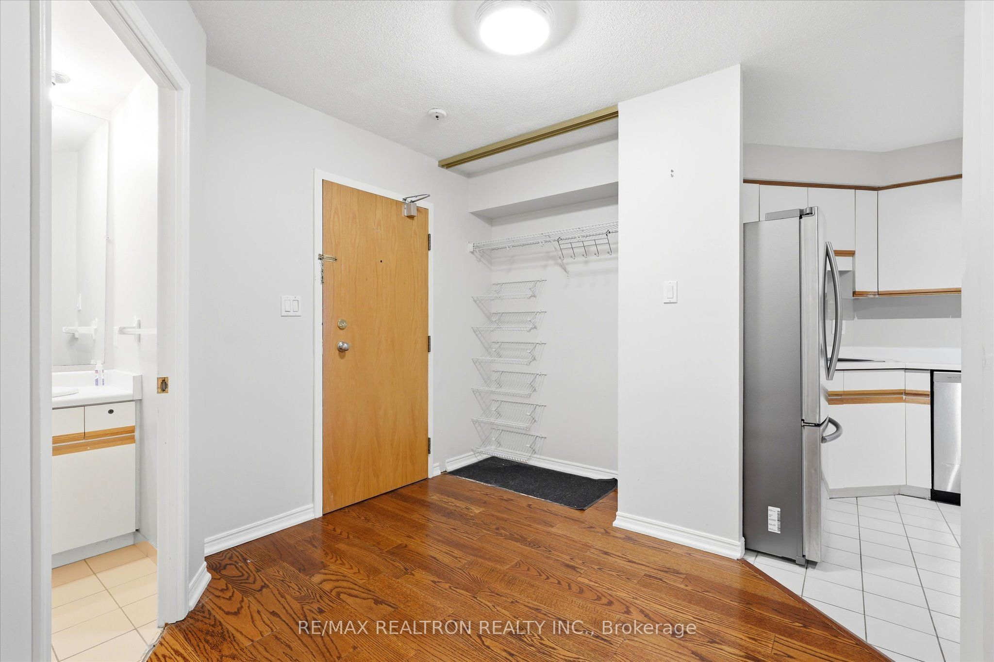 695 Richmond Street 1006, London East, ON N6A 5M8