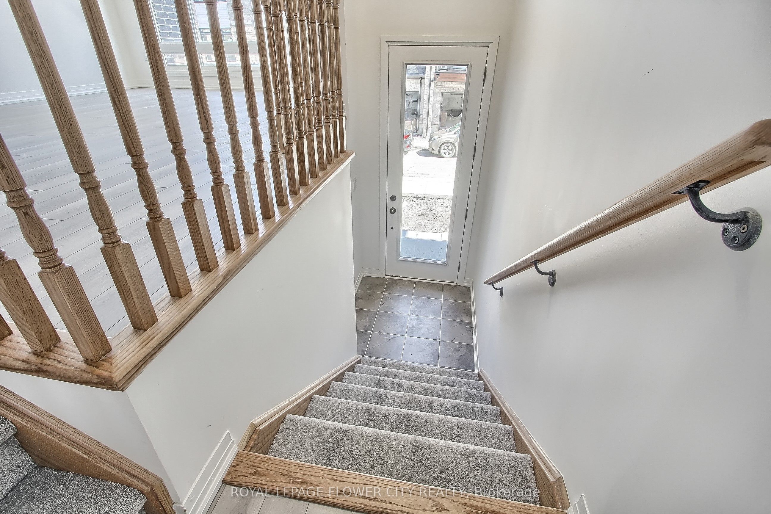 33 Sidney Rose Common, St. Catharines, ON L2T 0B3 photo 5