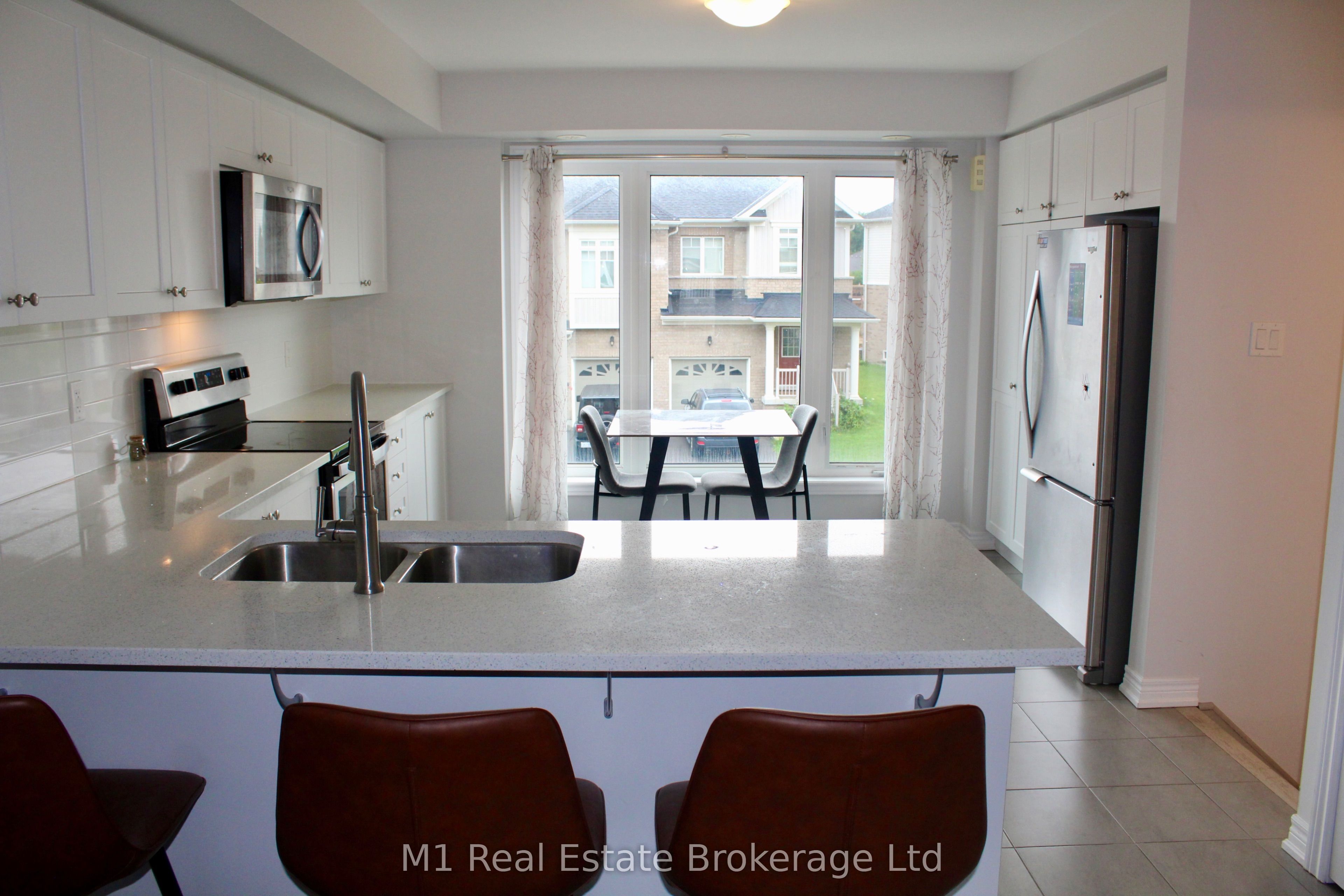 198 Law Drive 25, Guelph, ON N1E 0P6 photo 4