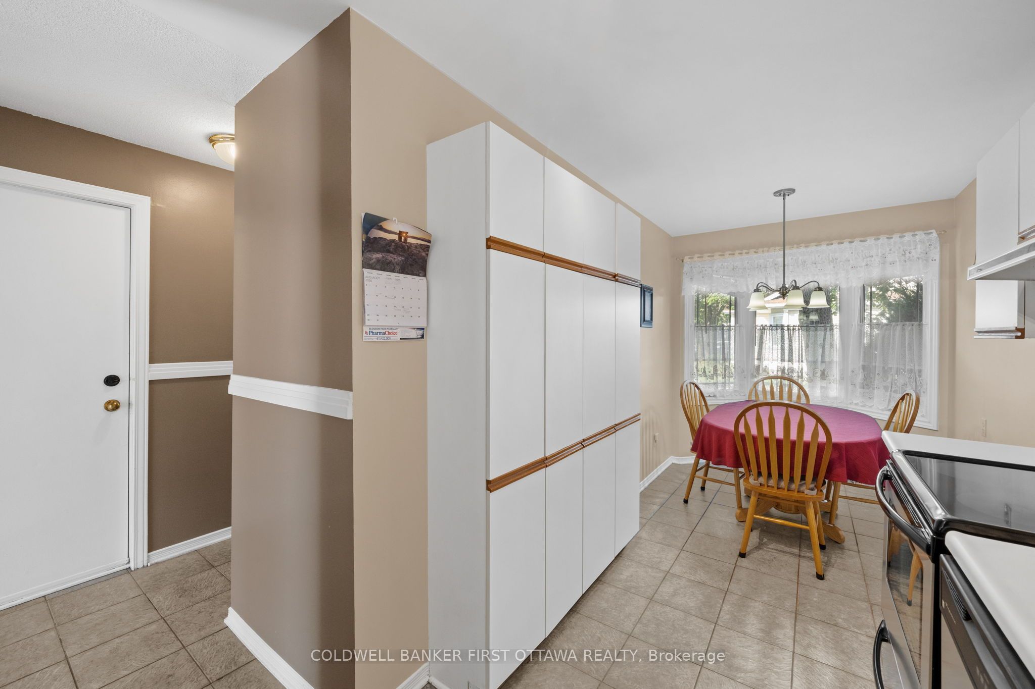 3004 VICTORIA HEIGHTS Crescent, Blossom Park - Airport and Area, ON K1T 3M7 photo 4