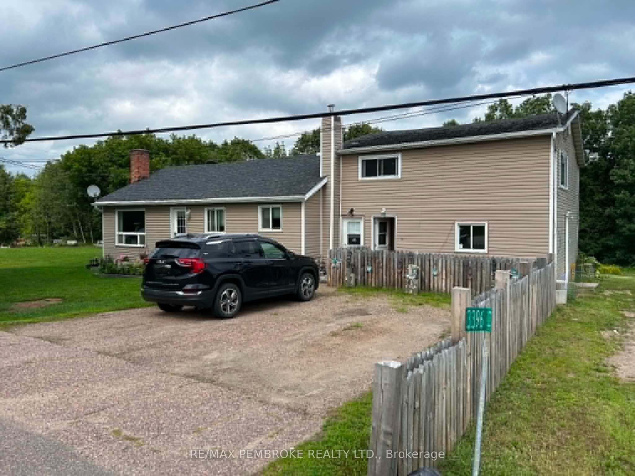 3396 B Line Road, Laurentian Valley, ON K8A 6W7 photo 5