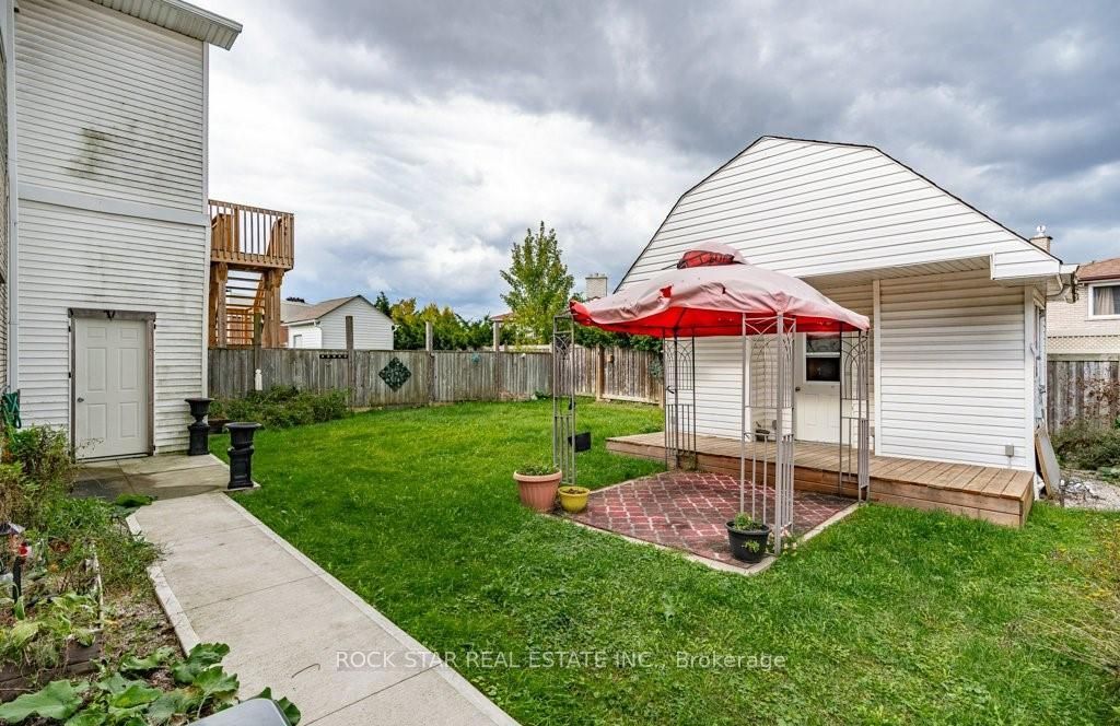 271 Carson Drive Lower, Hamilton, ON L8T 2X8 photo 5