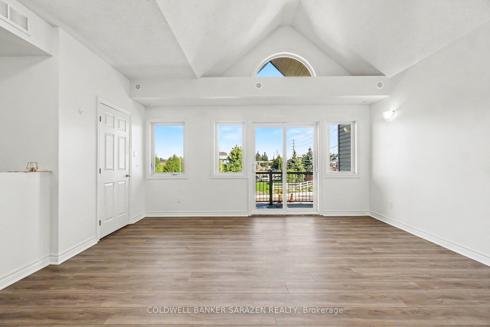 920 White Alder Avenue D, Blossom Park - Airport and Area, ON K1T 0K5 photo 3
