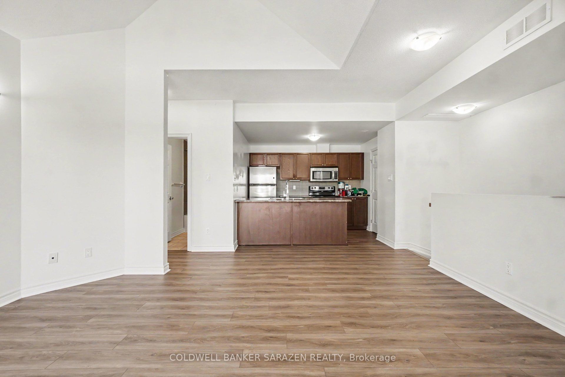 920 White Alder Avenue D, Blossom Park - Airport and Area, ON K1T 0K5 photo 5
