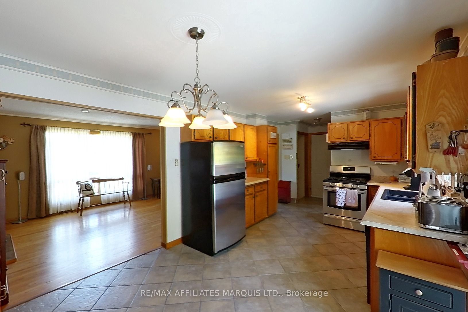 917 Queen Street, Cornwall, ON K6J 1P3 photo 5