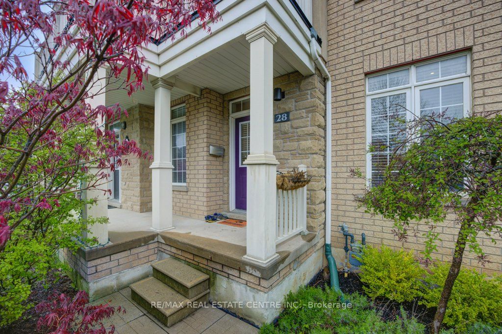 28 Glendarling Crescent, Hamilton, ON L8E 0A9 photo 3