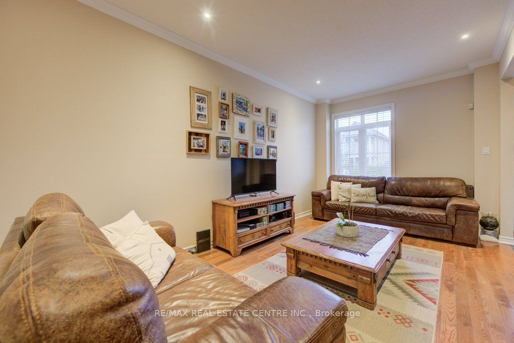 28 Glendarling Crescent, Hamilton, ON L8E 0A9 photo 5