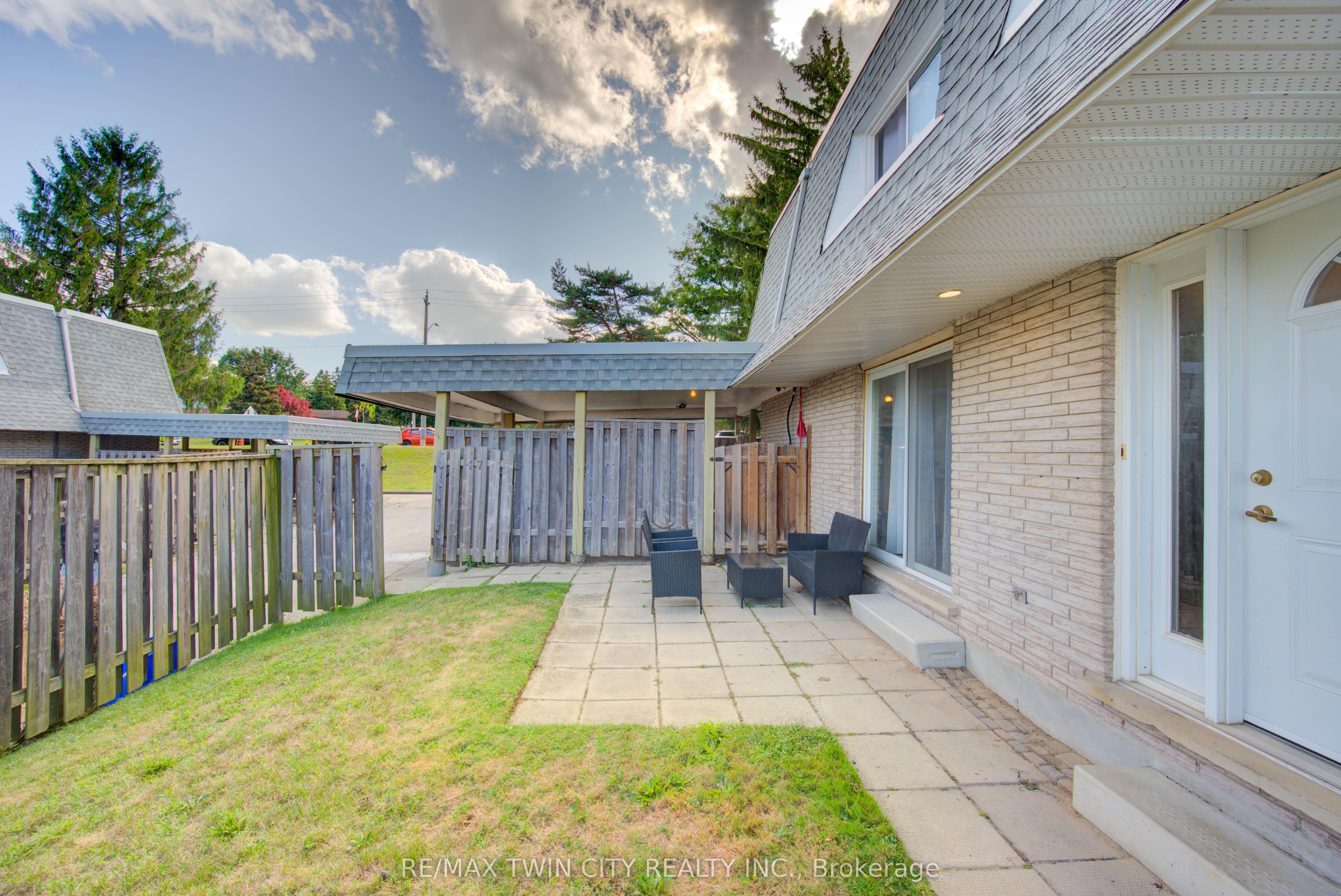 14 Williamsburg Road 47, Kitchener, ON N2E 1W1 photo 4