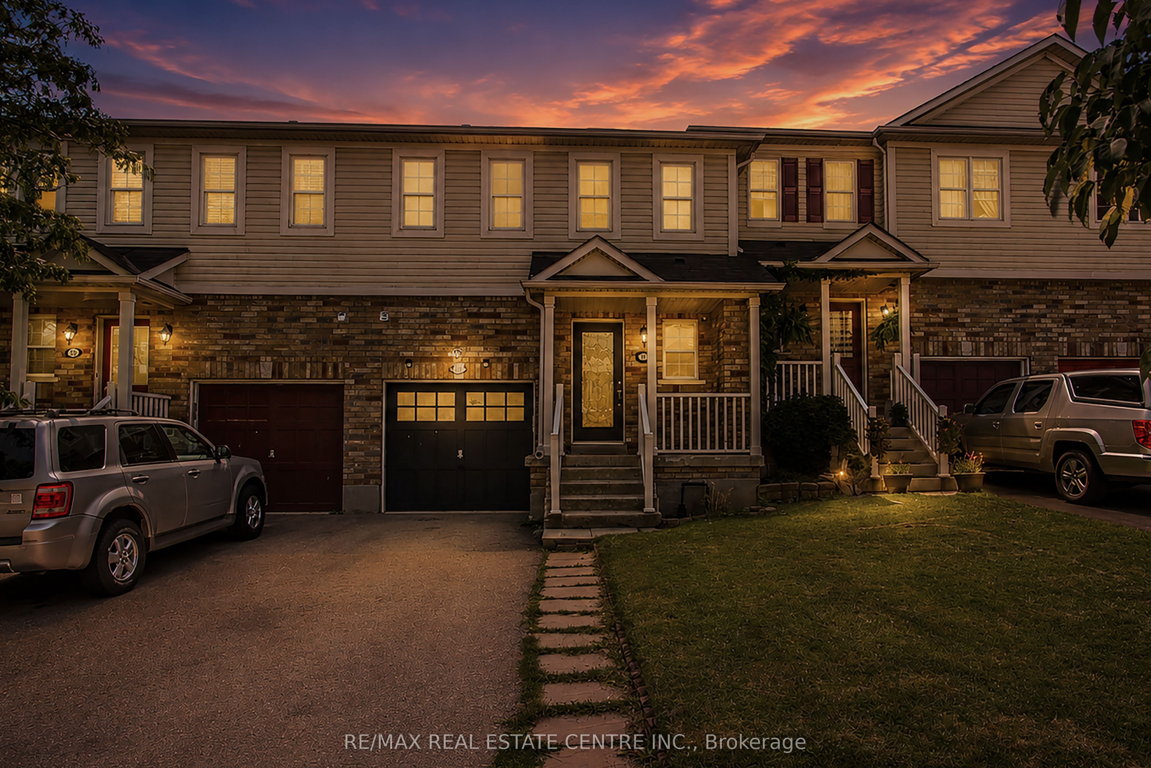 88 Bloomington Drive, Cambridge, ON N1P 1J5 photo 2