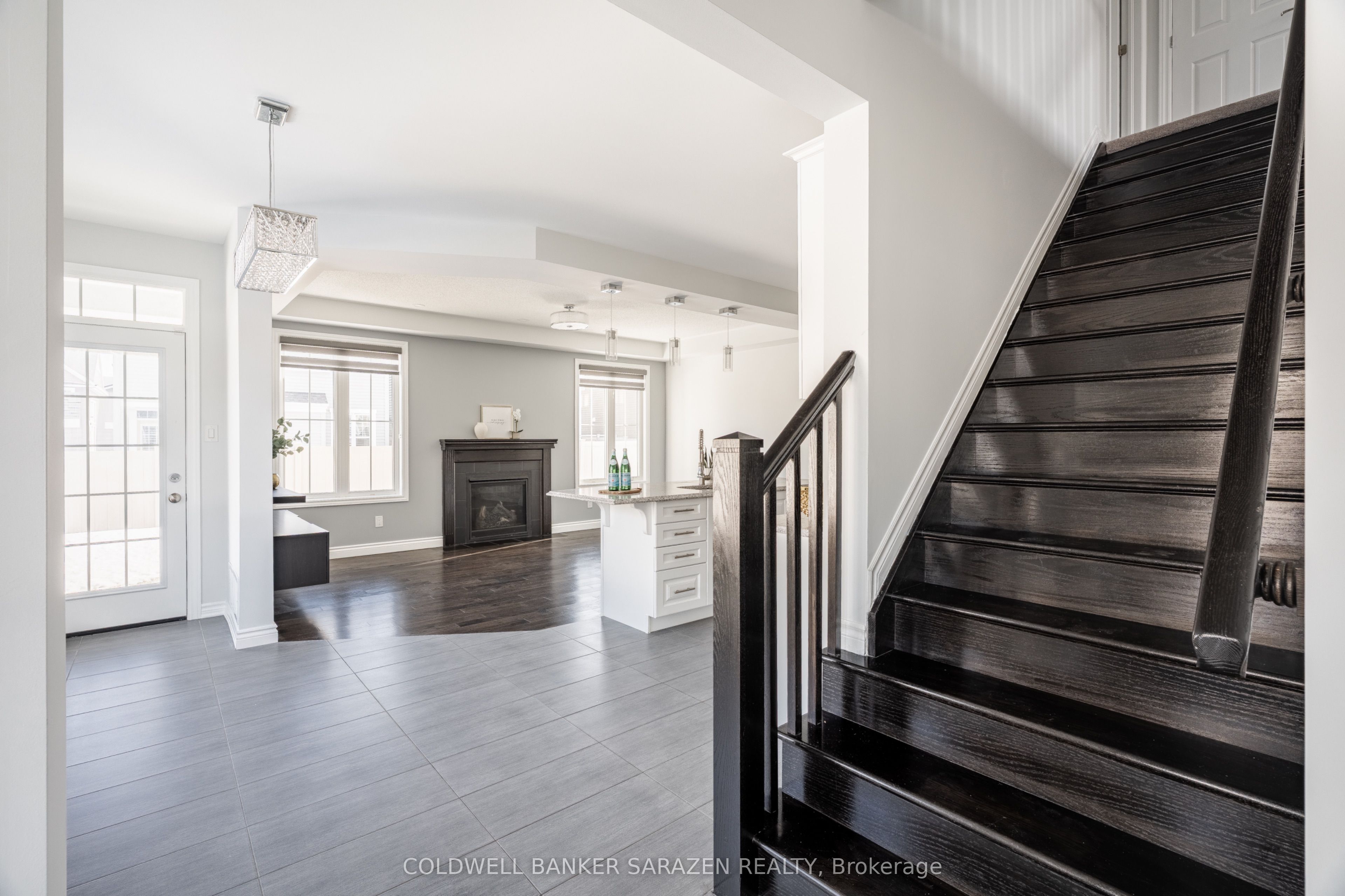 677 Broad Cove Crescent, Barrhaven, ON K2J 6H6 photo 5