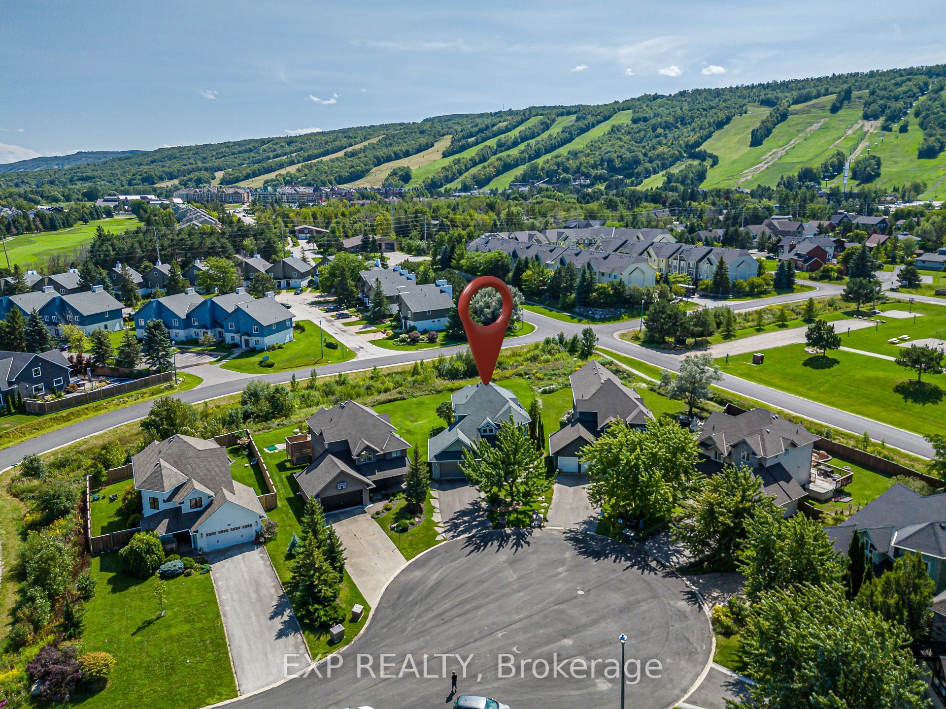 106 Crossan Court, Blue Mountains, ON L9Y 0M3