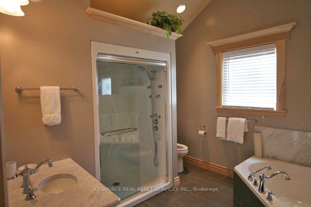 1016 Twin Pine Lane, Frontenac, ON K0H 1K0 photo 4