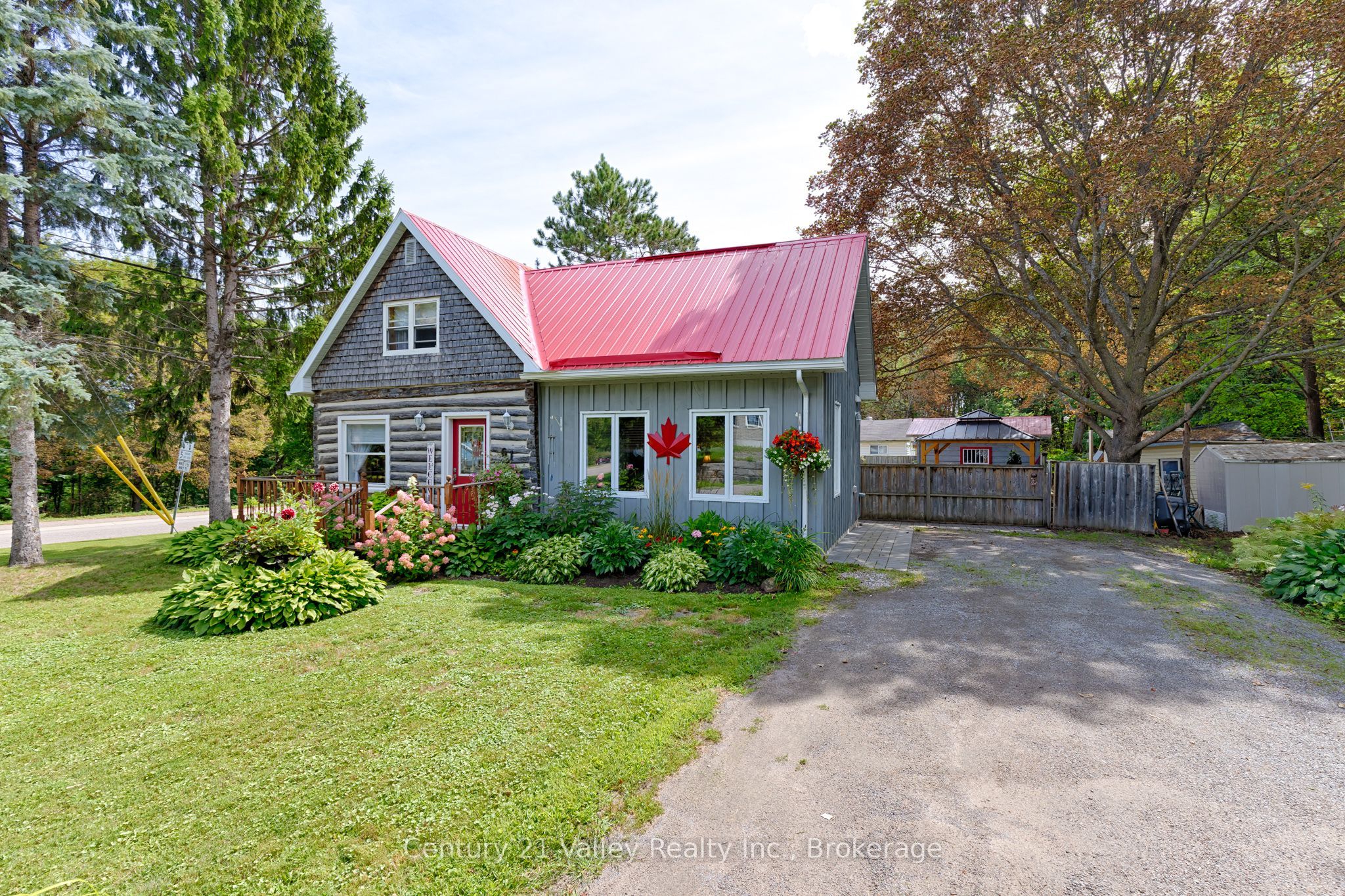 61 Melanie Street, Bonnechere Valley, ON K0J 1T0