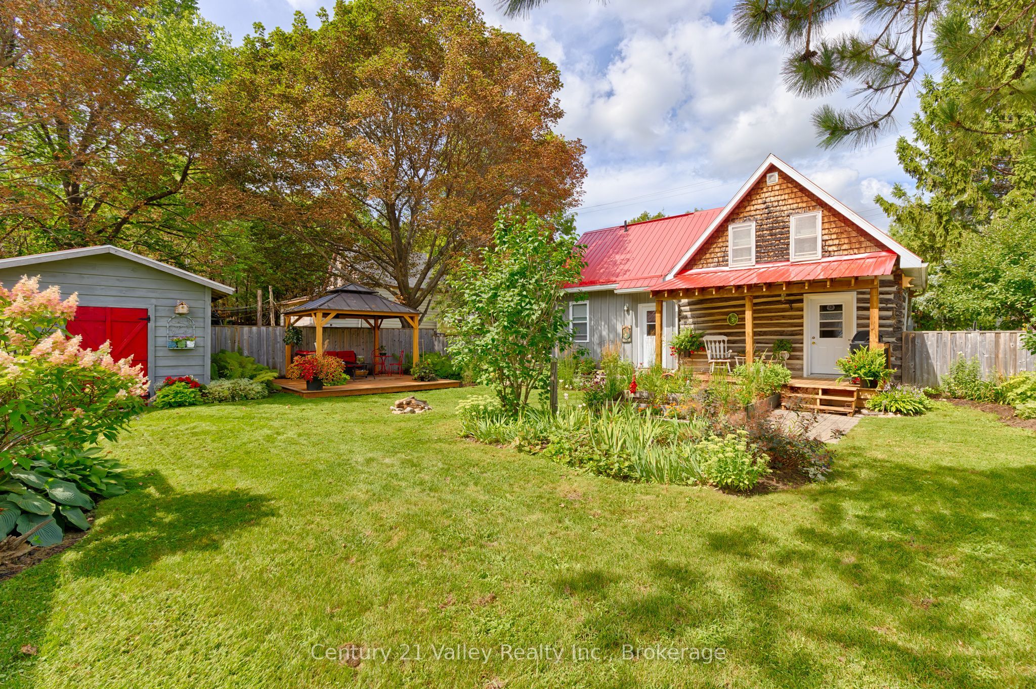 61 Melanie Street, Bonnechere Valley, ON K0J 1T0 photo 2