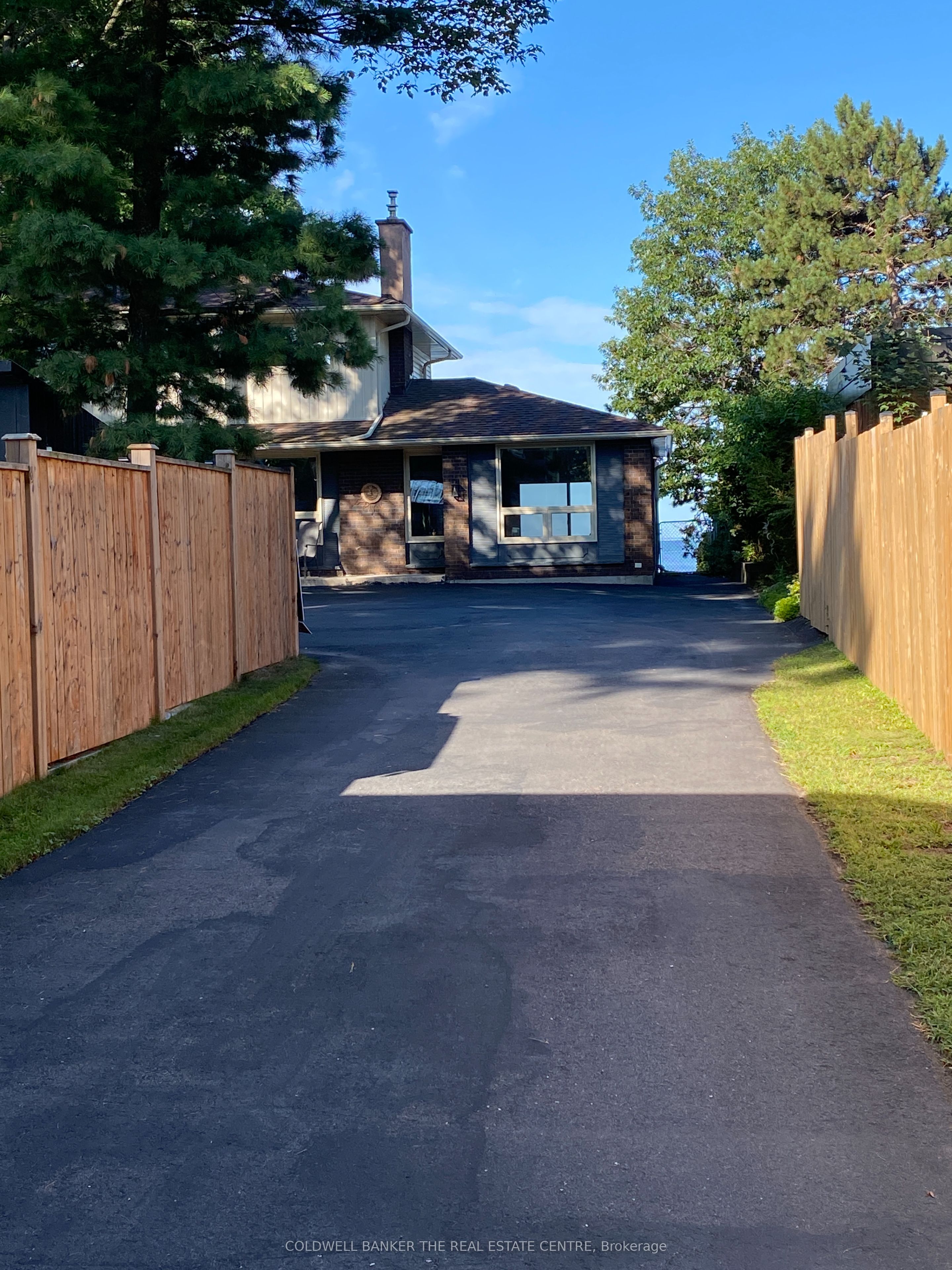 227 Parsons Avenue, North Bay, ON P1A 1T1 photo 2