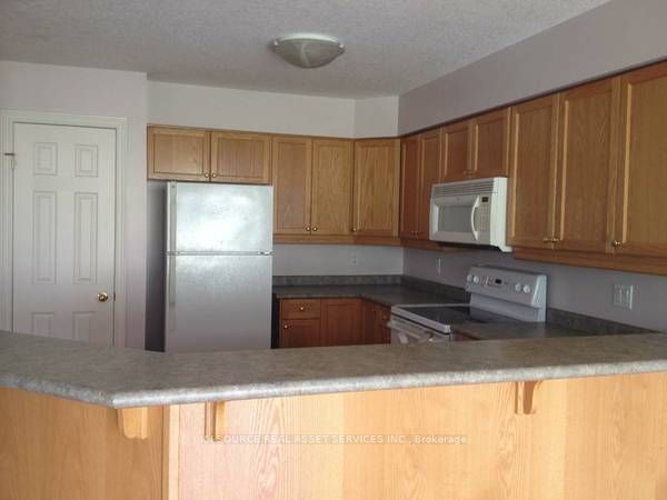 505 Blue Jay Drive 25, London North, ON N5X 4K7 photo 3