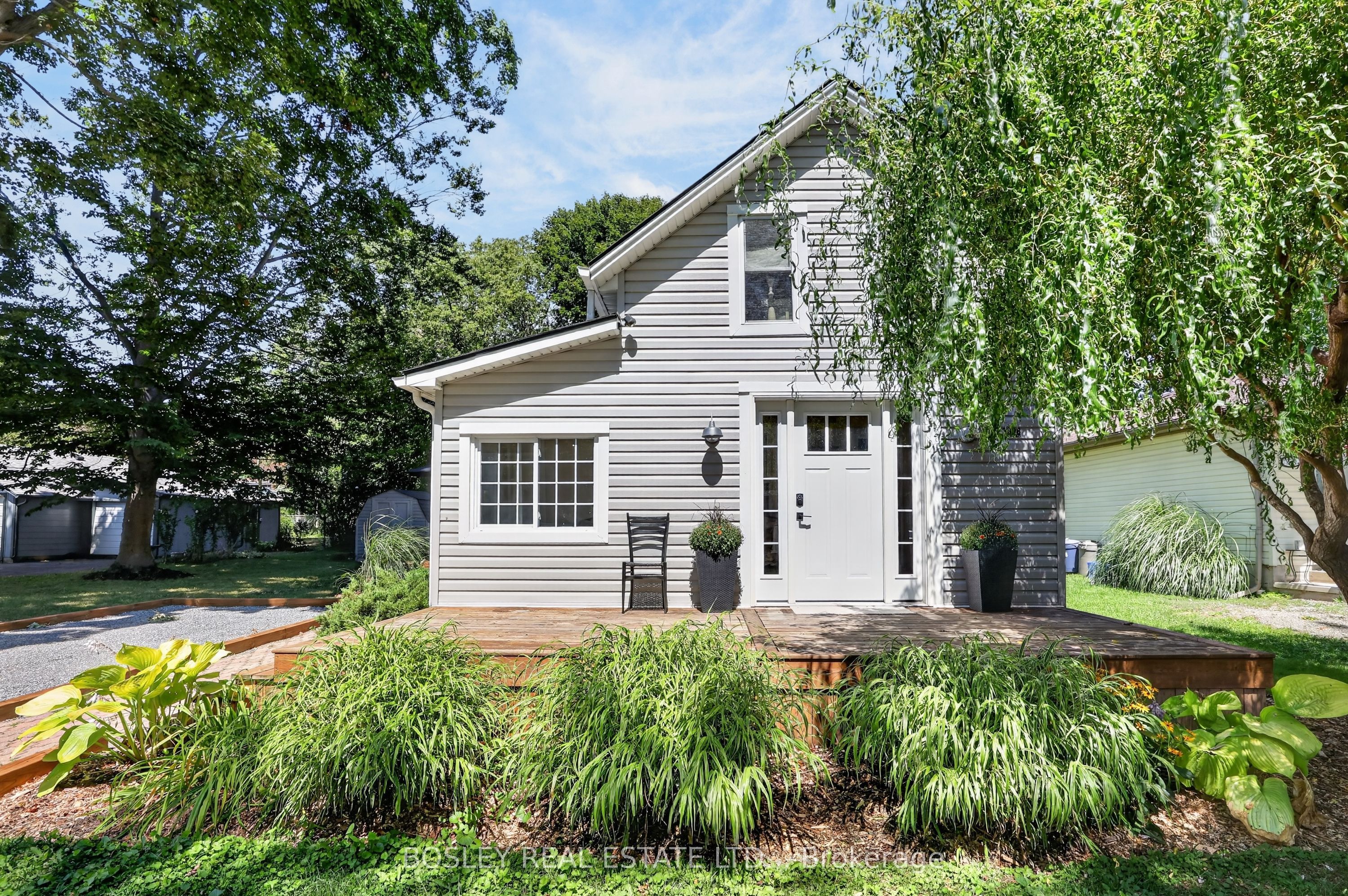 3898 Alexandra Road, Fort Erie, ON L0S 1P0