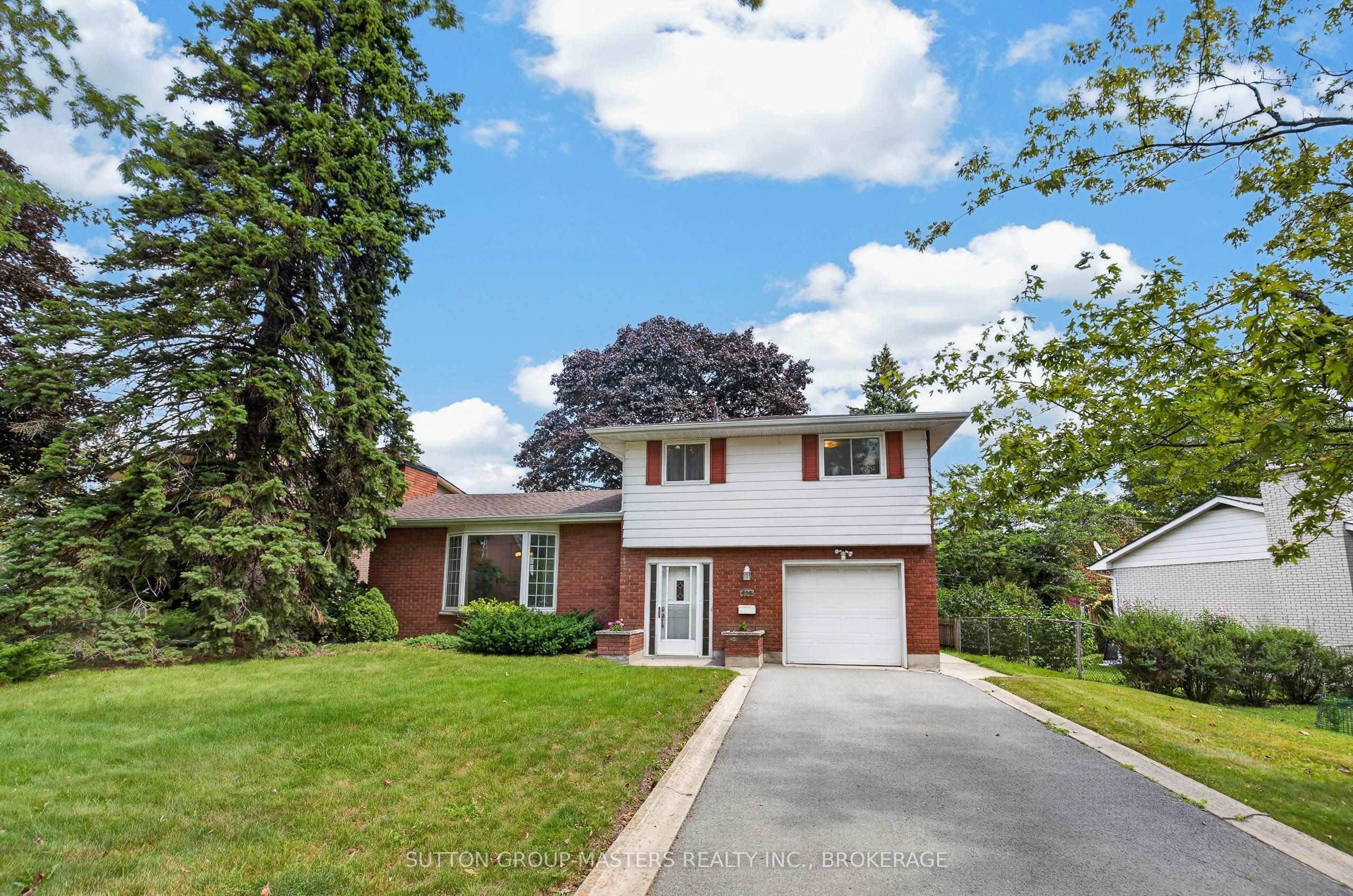 197 Norman Rogers Drive, Kingston, ON K7M 2R5 photo 2