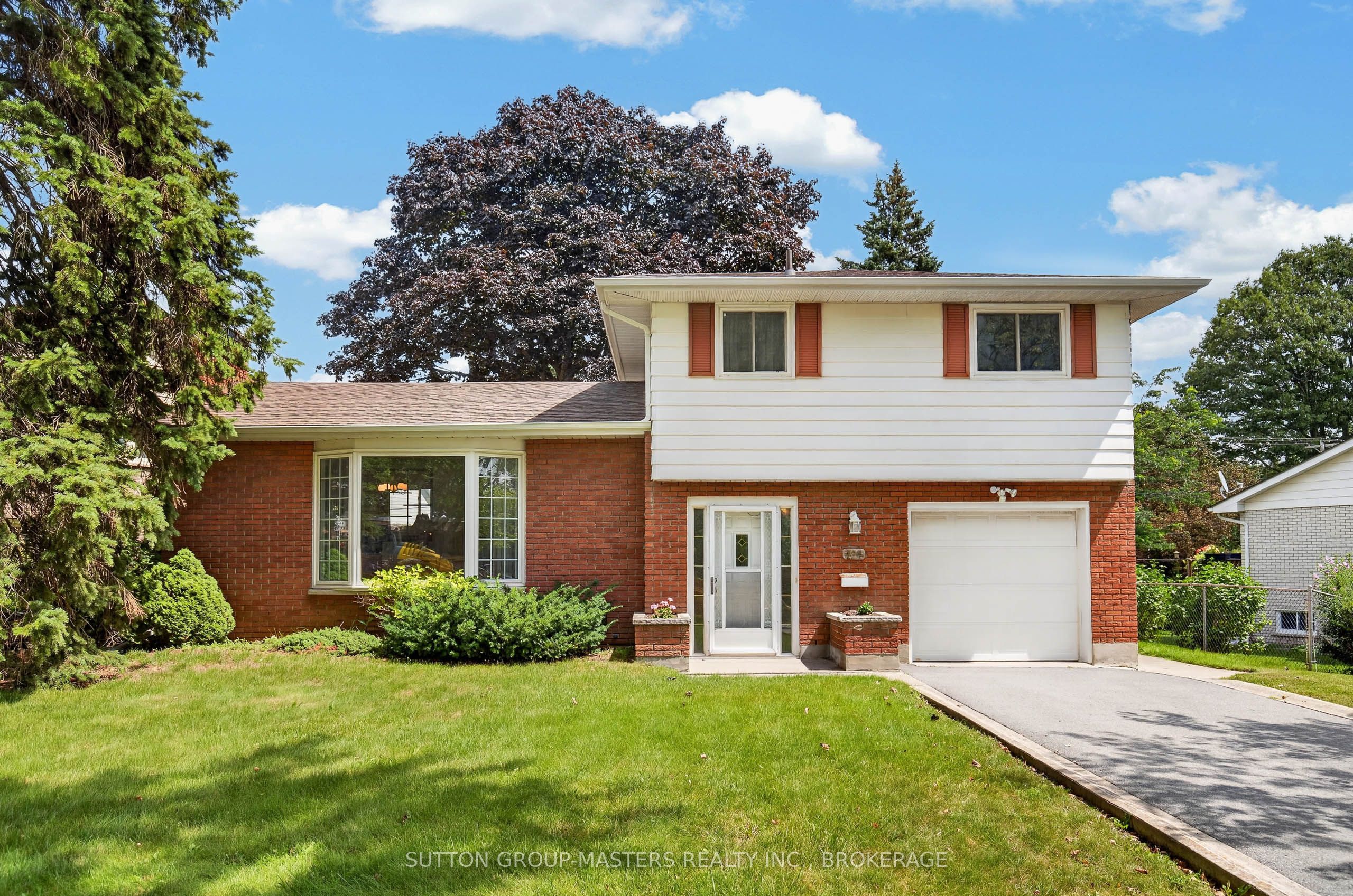 197 Norman Rogers Drive, Kingston, ON K7M 2R5 photo 3