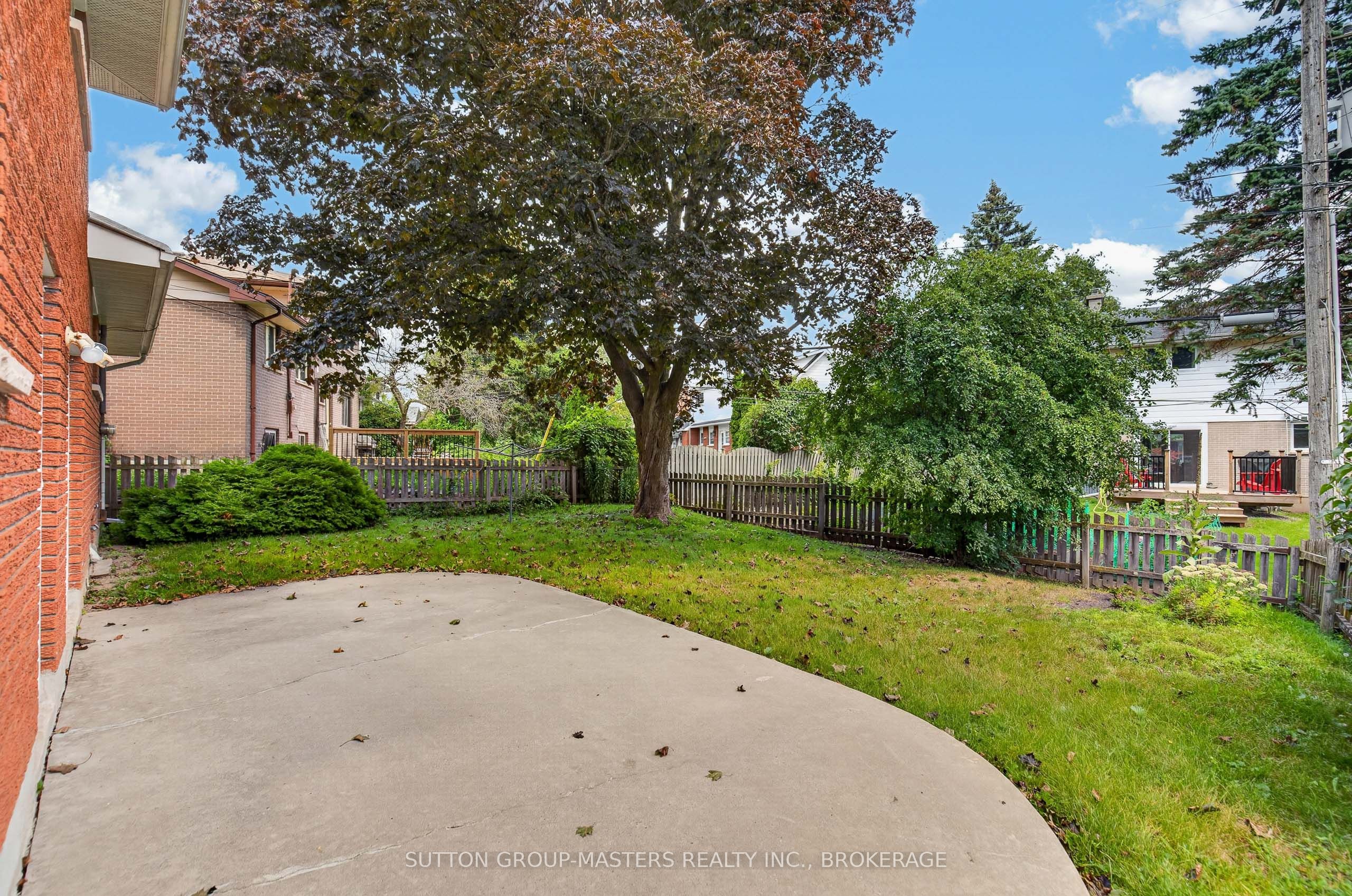 197 Norman Rogers Drive, Kingston, ON K7M 2R5 photo 5