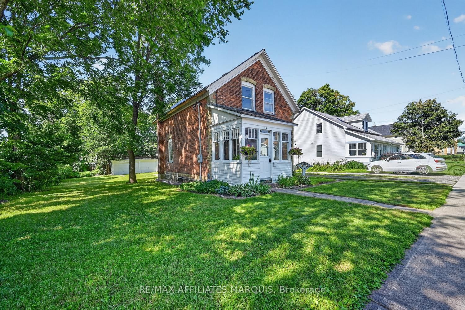 8 Mcgill Street N, Smiths Falls, ON K7A 2J2 photo 2