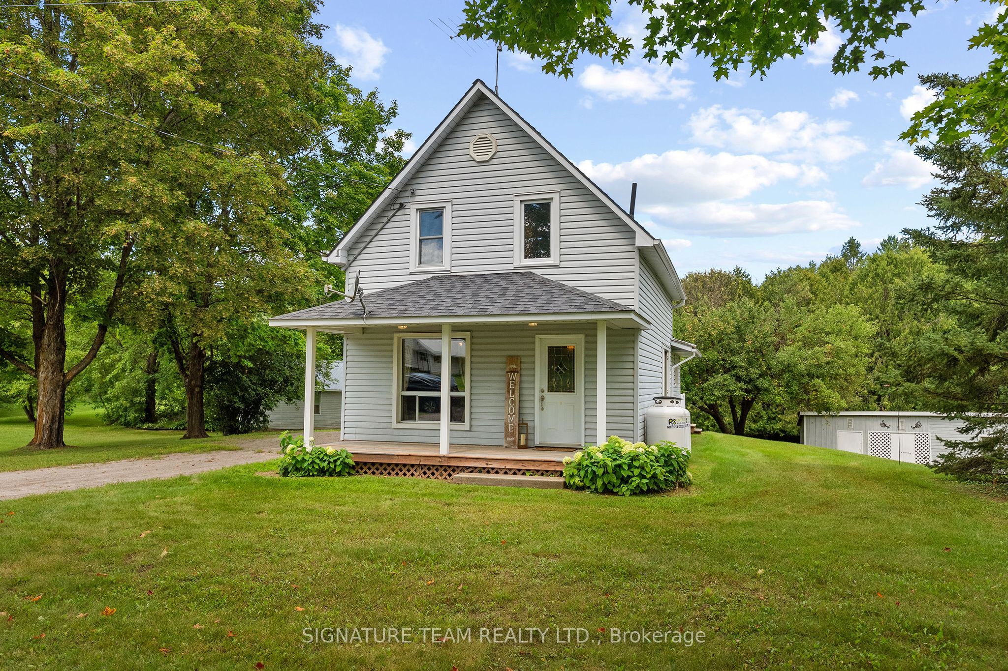 1208 Augsburg Road N, Bonnechere Valley, ON K0J 1T0 photo 2