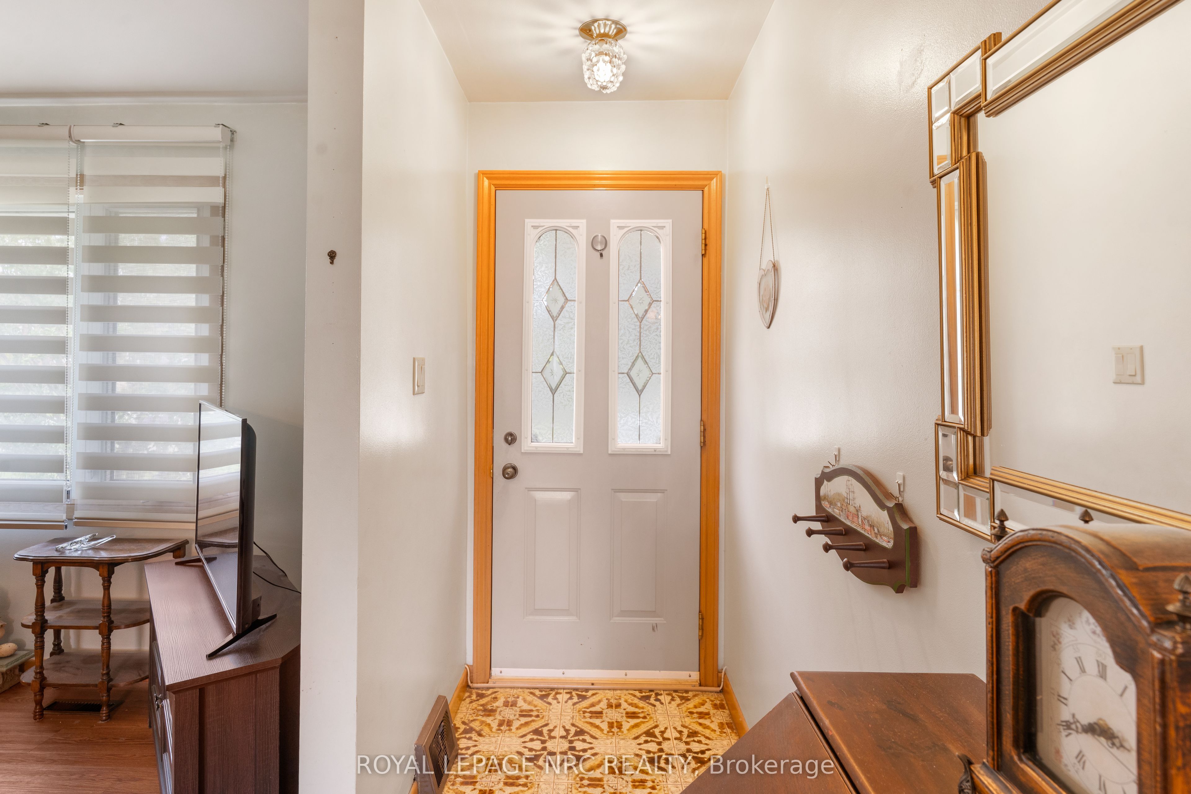 7427 Merritt Avenue, Niagara Falls, ON L2G 5C3 photo 3