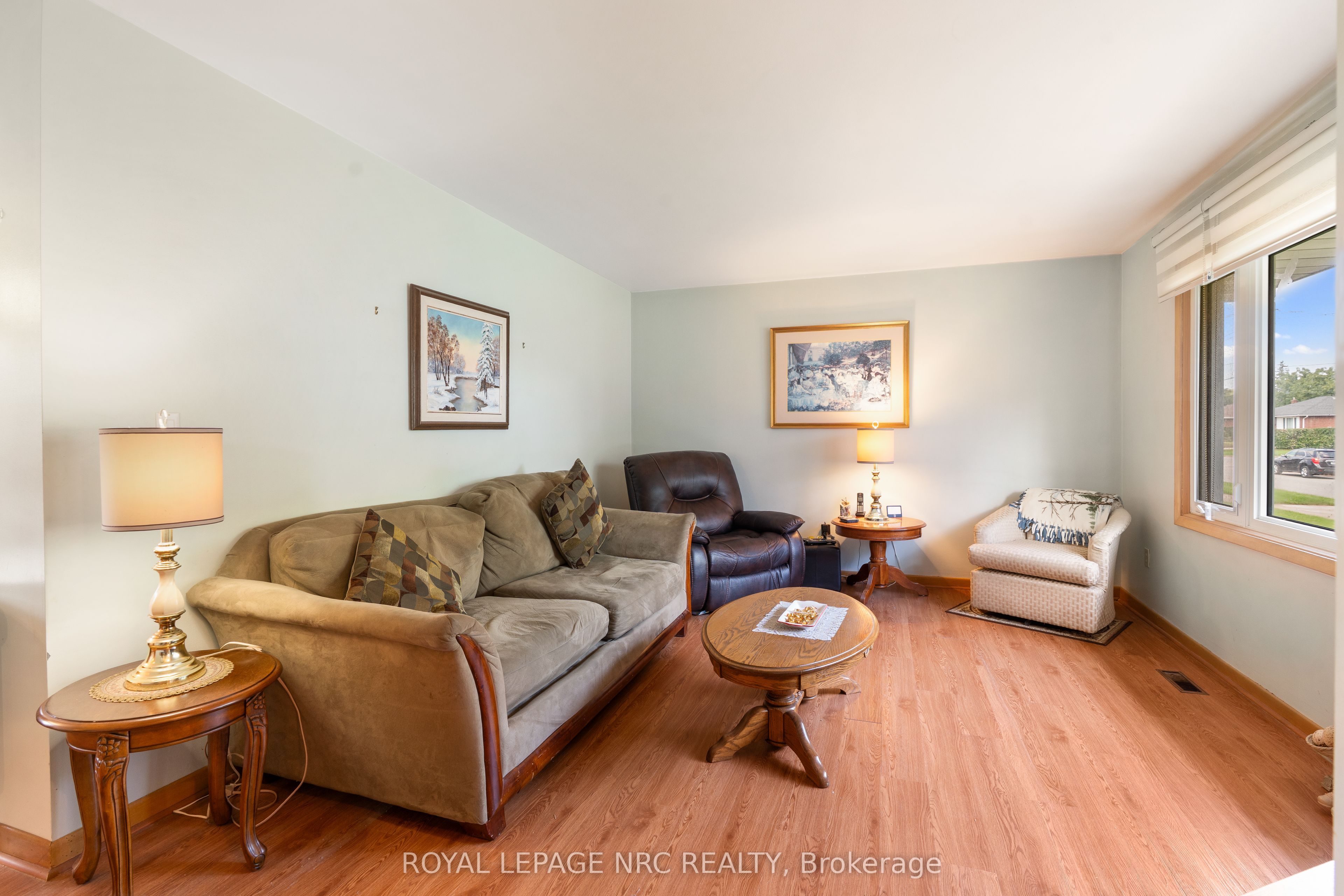 7427 Merritt Avenue, Niagara Falls, ON L2G 5C3 photo 5