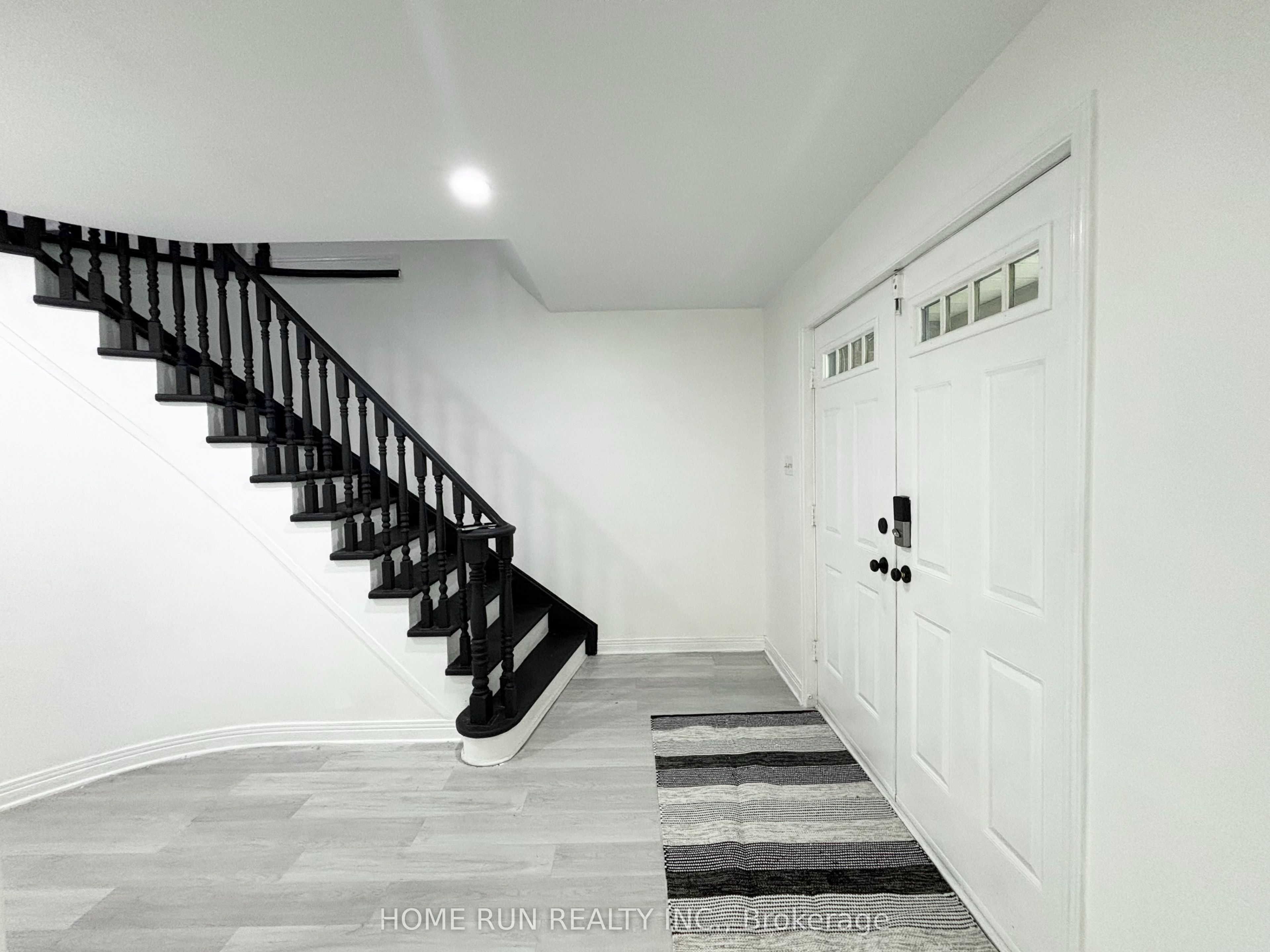10 Westchester Court, Barrhaven, ON K2J 3P9 photo 3