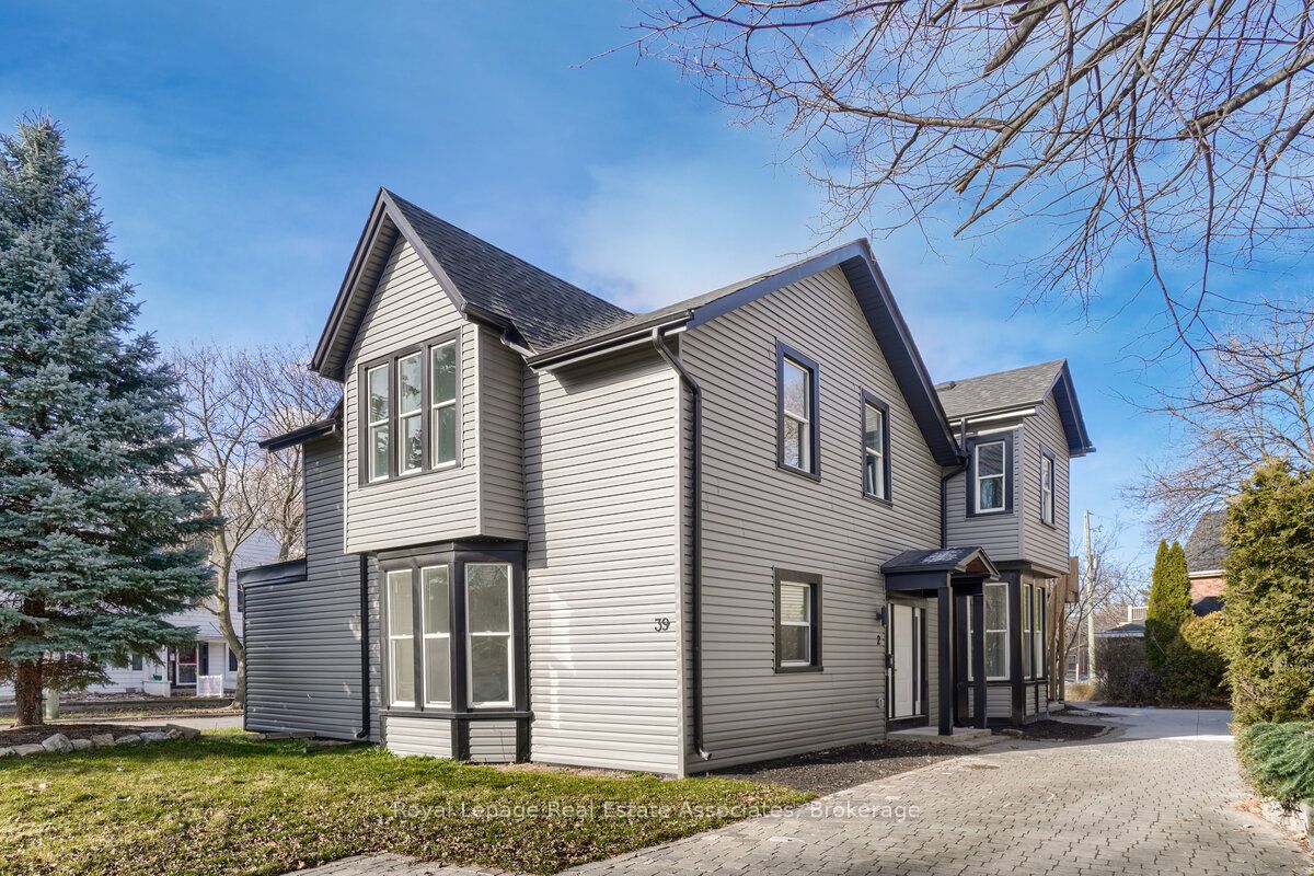 39 Welland Avenue 2, St. Catharines, ON L2R 2M4