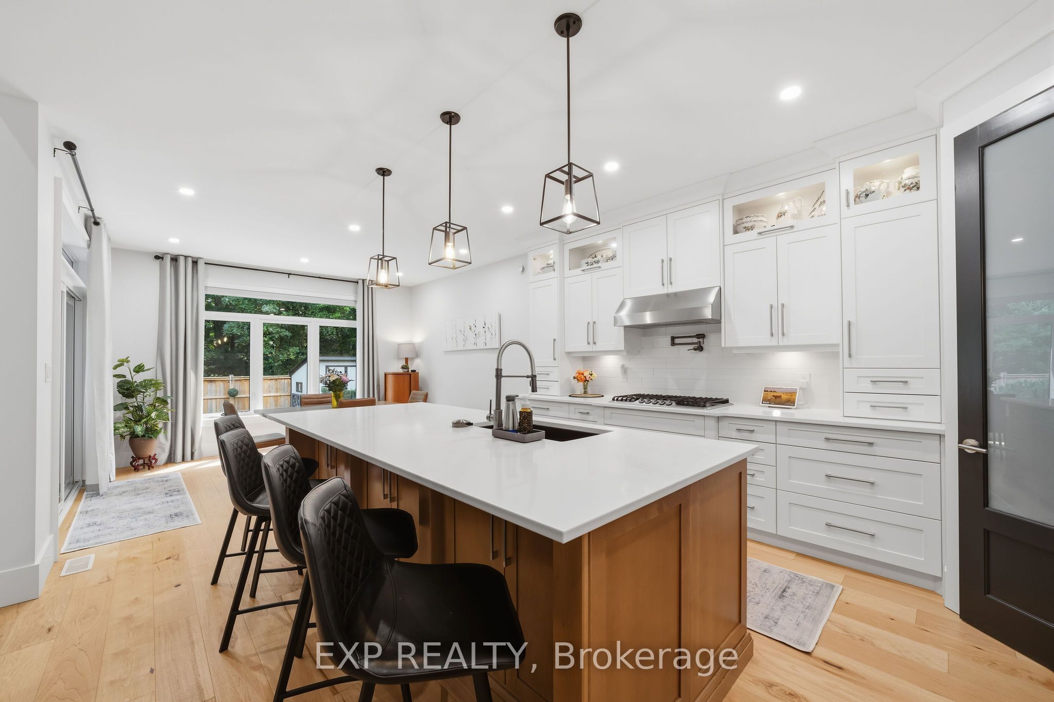 61 Ashby Crescent, Strathroy-Caradoc, ON N7G 0A7 photo 3