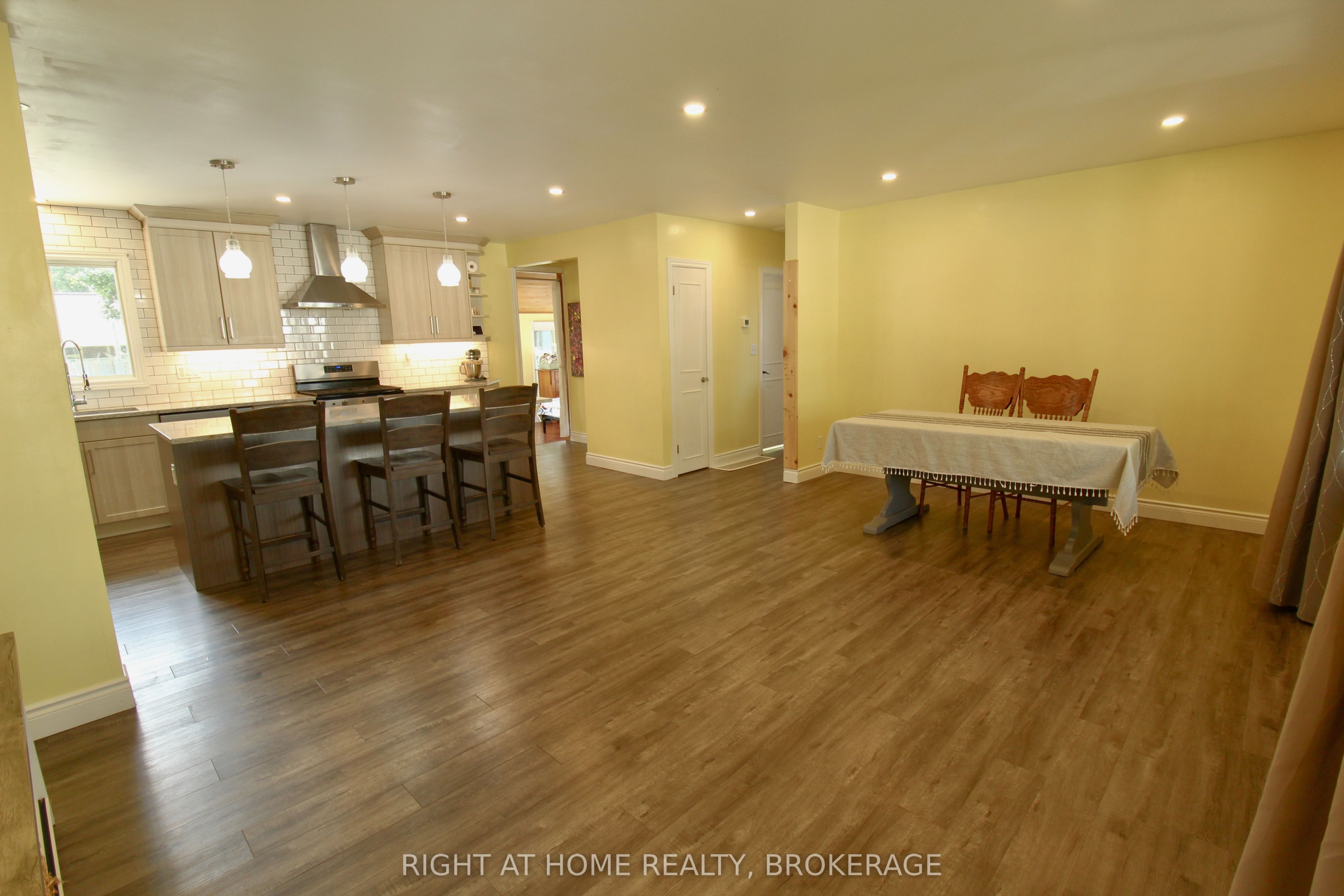 711 JOHN Street, Haldimand, ON N1A 2R4 photo 5