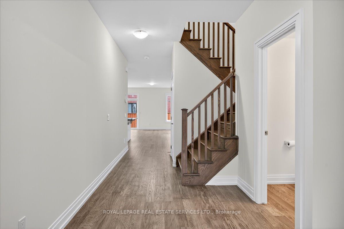 43 Kenesky Drive, Hamilton, ON L8B 1Y2 photo 4