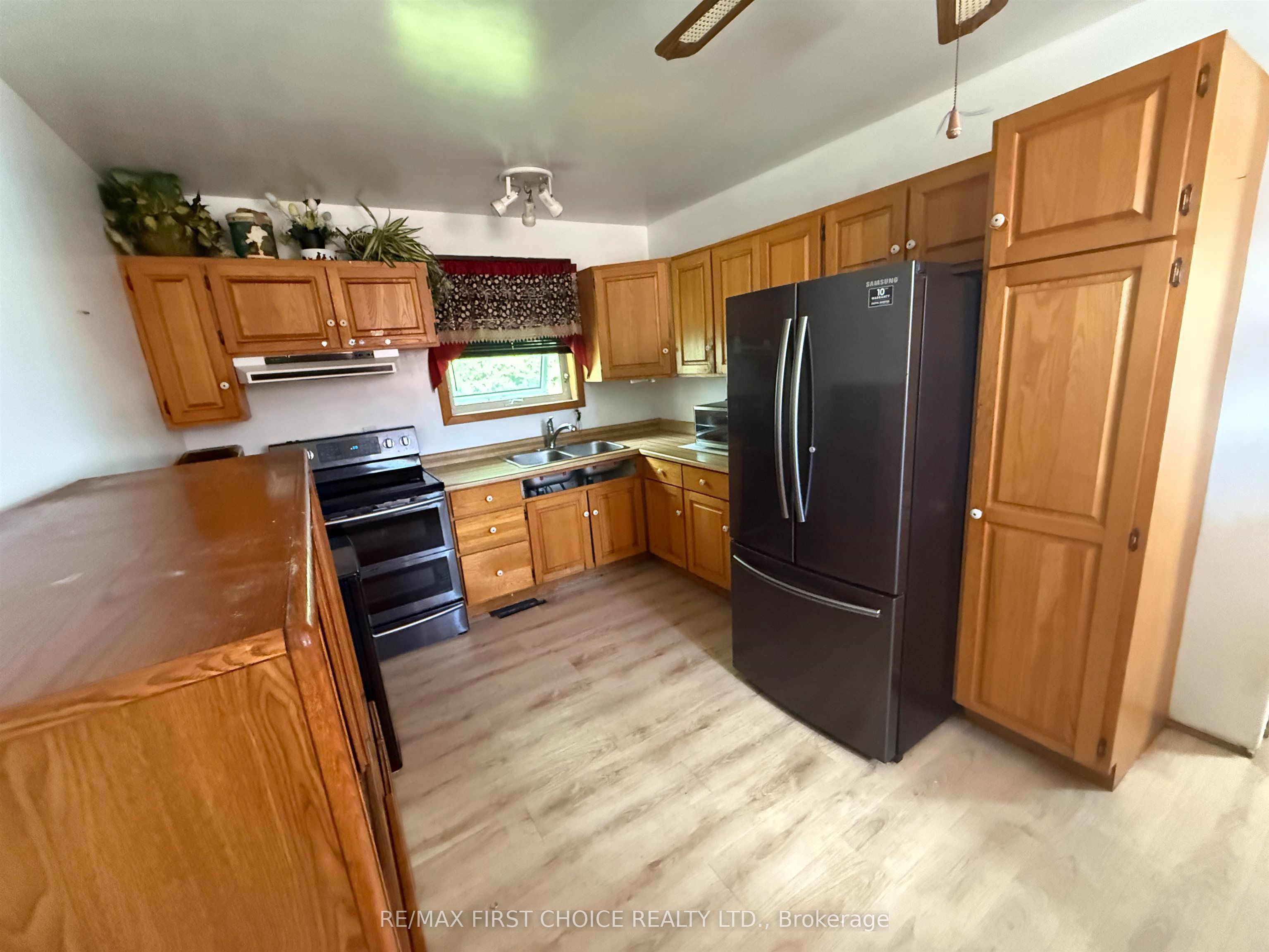 33 McDonald Road, Kenora Remote Area, ON P8N 3G2 photo 3