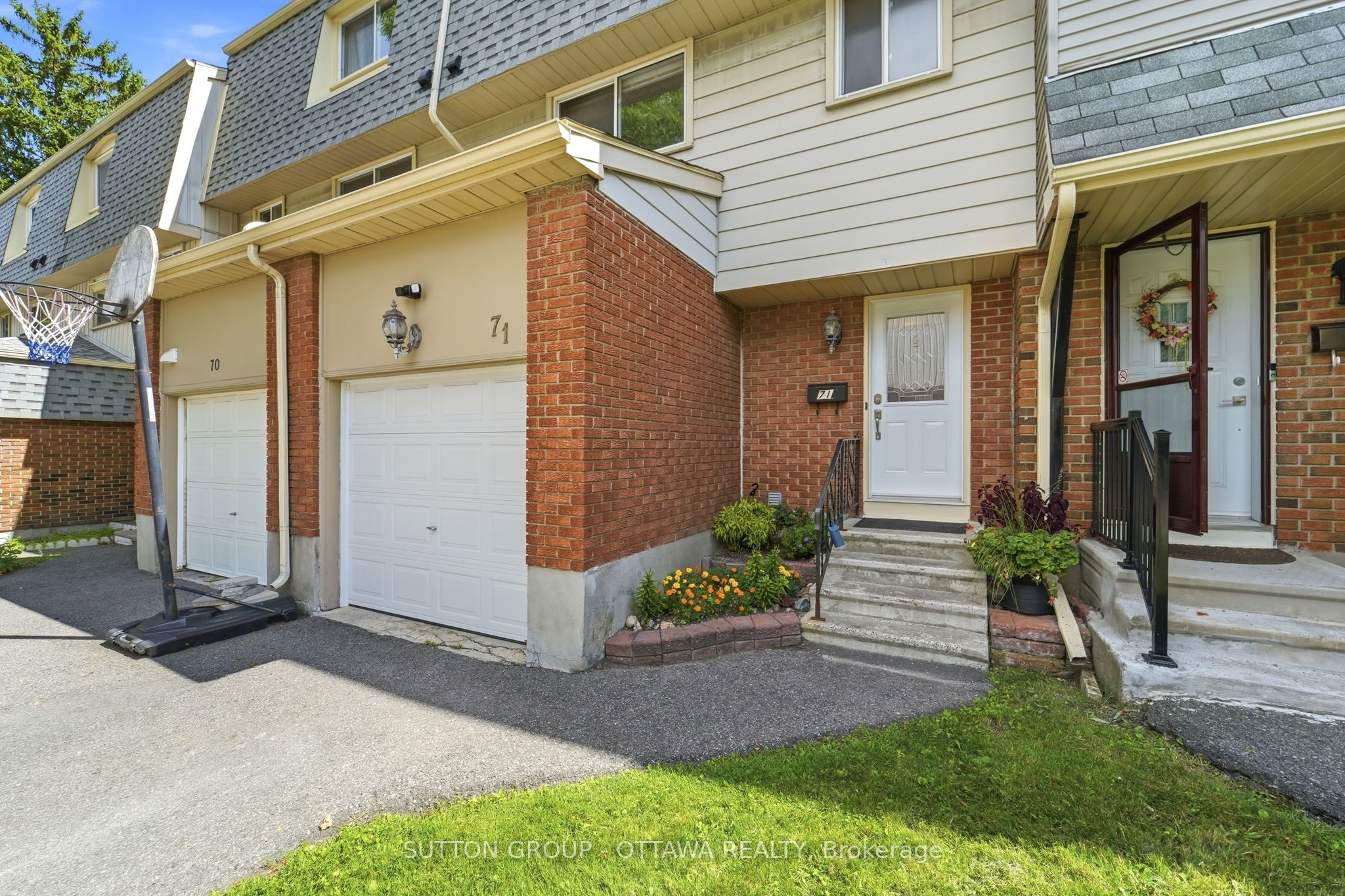 2415 Southvale Crescent 71, Elmvale Acres and Area, ON K1B 4V1 photo 3
