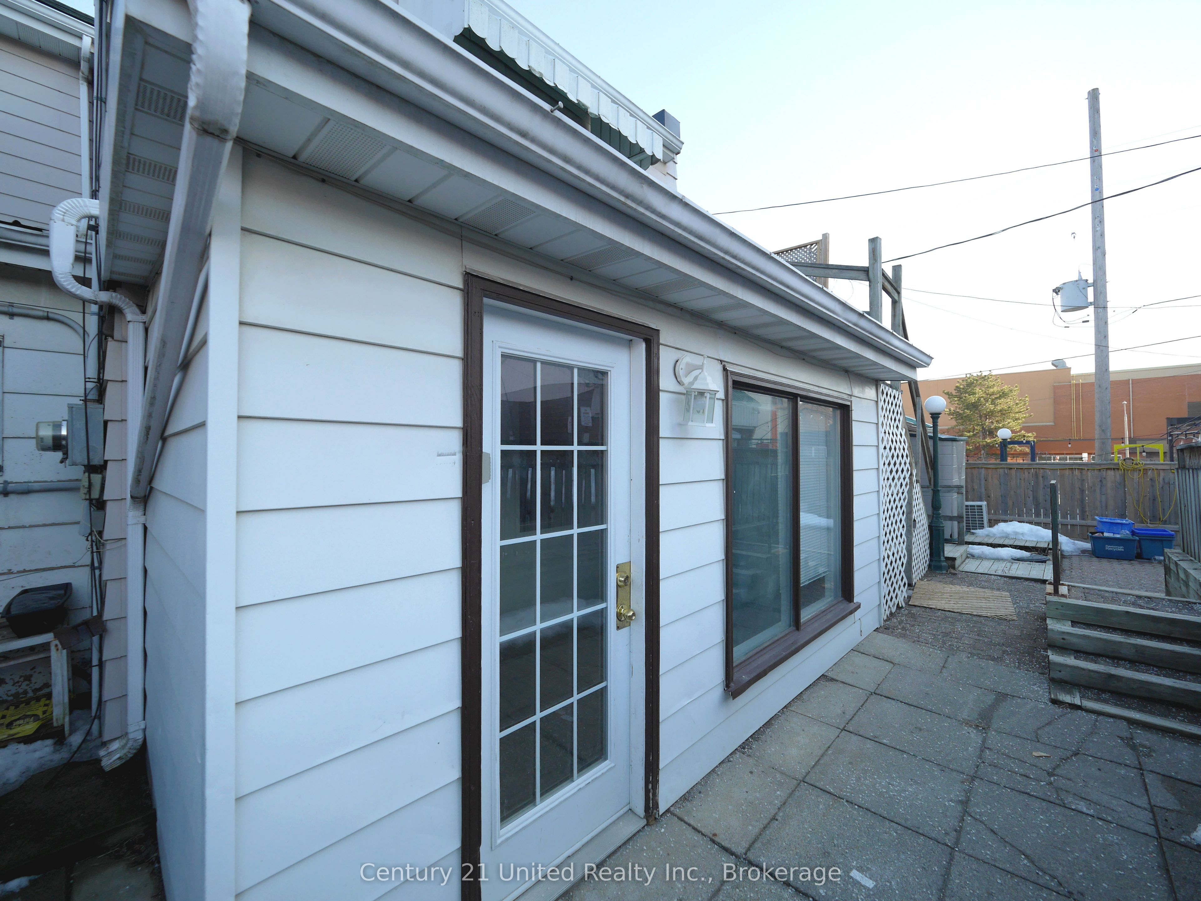 375A Queen Street, Peterborough, ON K9H 3J7 photo 4