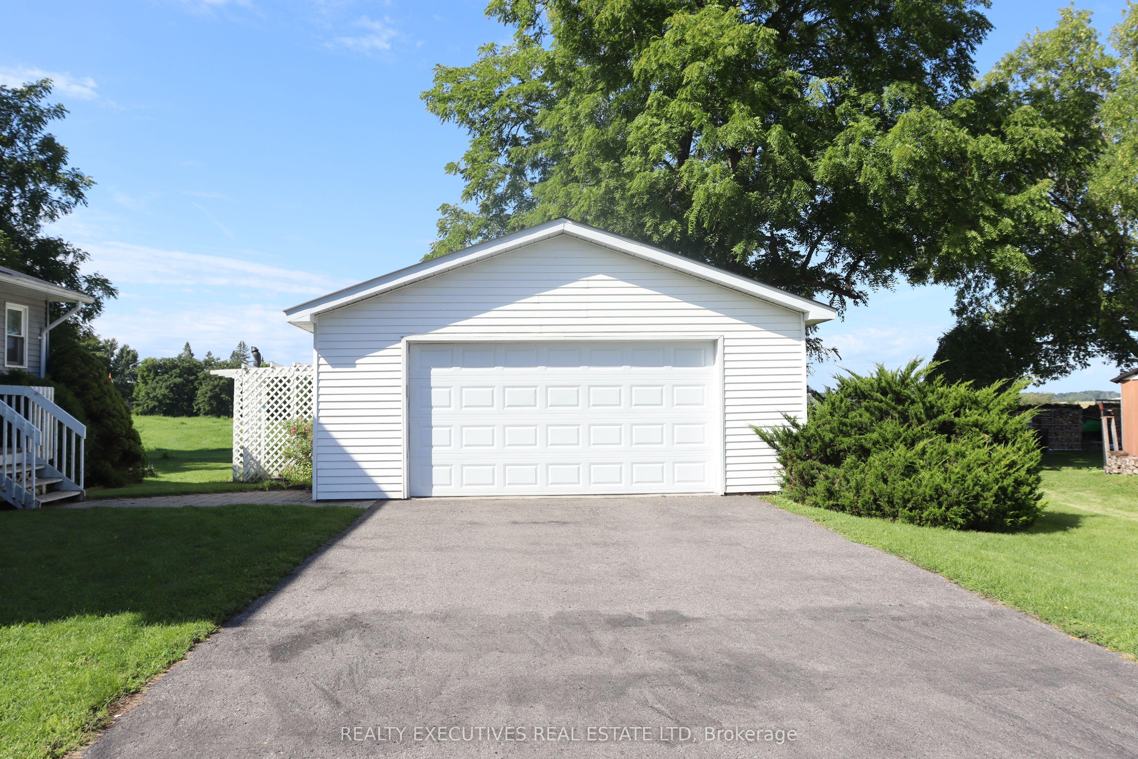 464 Gladstone Street, North Dundas, ON K0C 2K0 photo 3